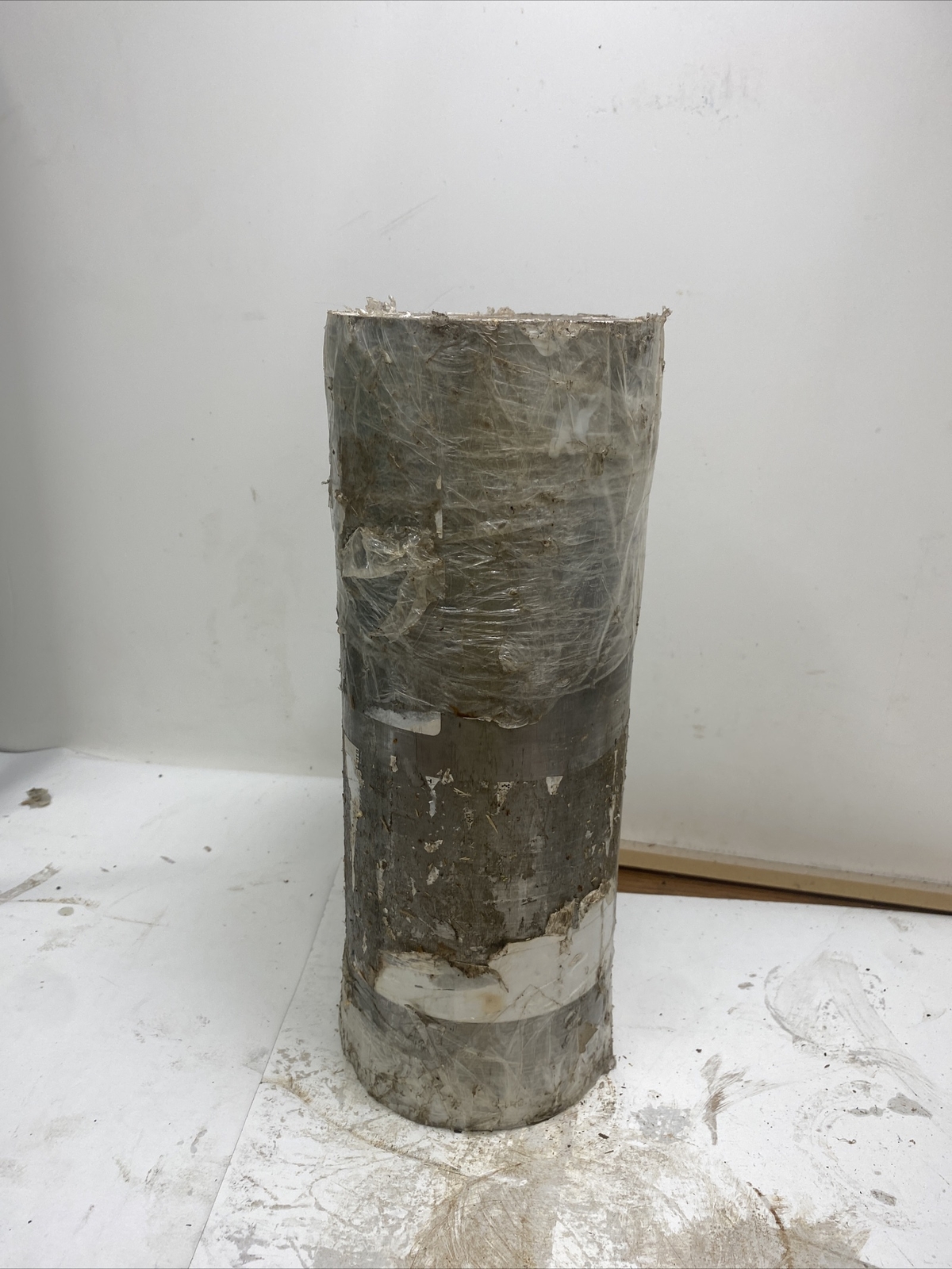 4.500 (4-1/2 inch) x 12 inches, Stainless Steel Round Rod, magnetic some.