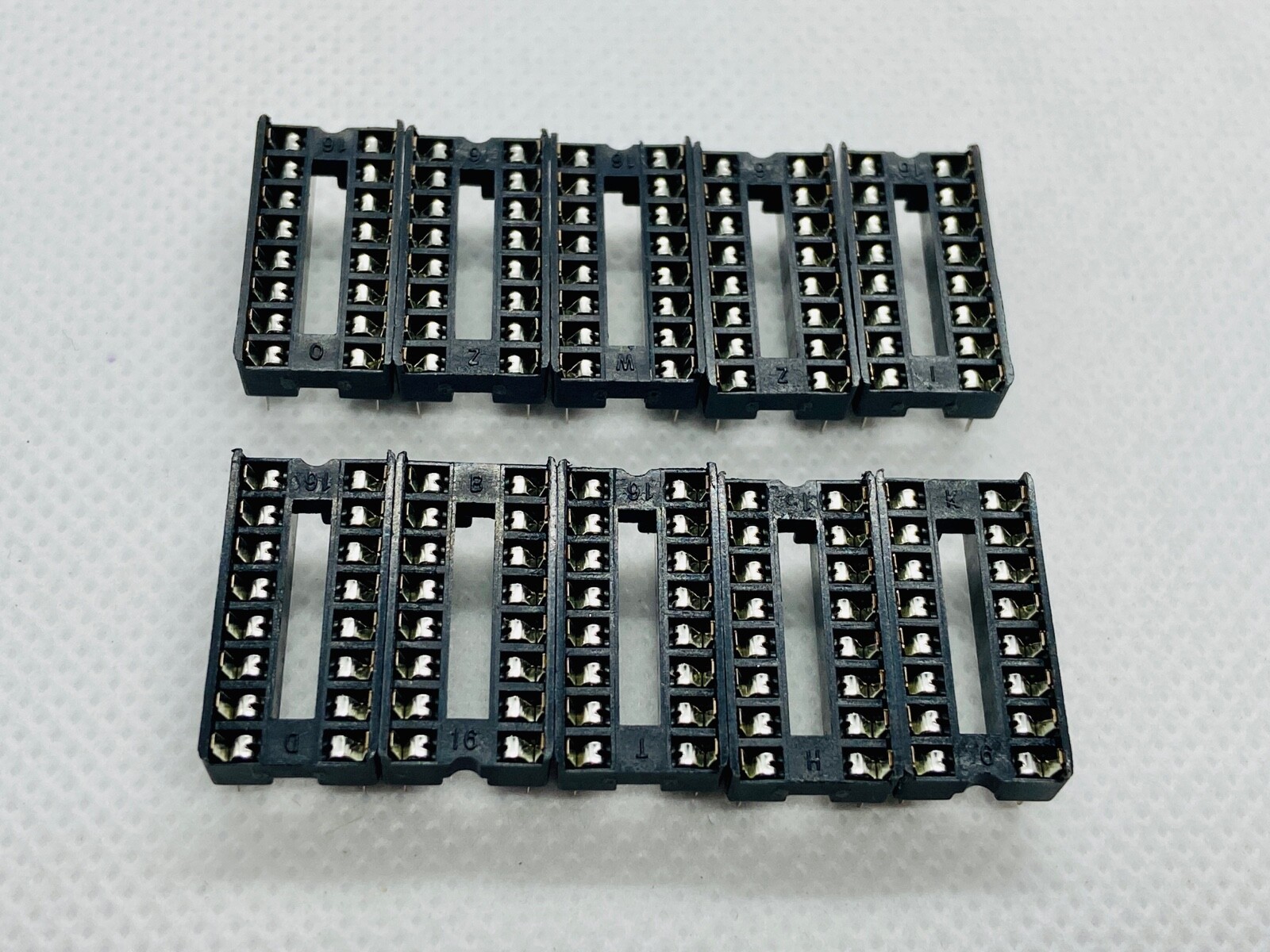 10-20 pcs 16 pin DIP IC Sockets Adaptor Solder Type Socket Dual Wipe Choose Qty
