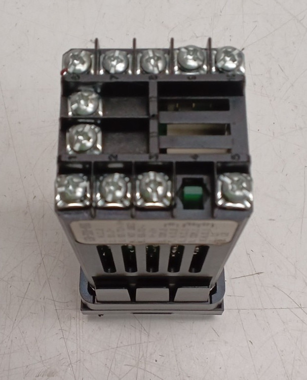 Watlow 93BB-1DD0-00RG Series 93 Temperature Controller