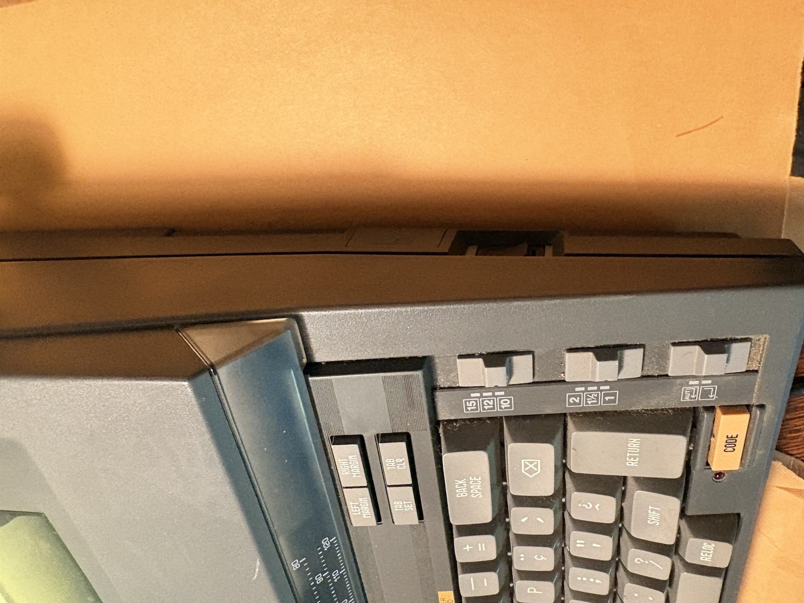 Canon S-15 Electric Typewriter Vintage Keys –