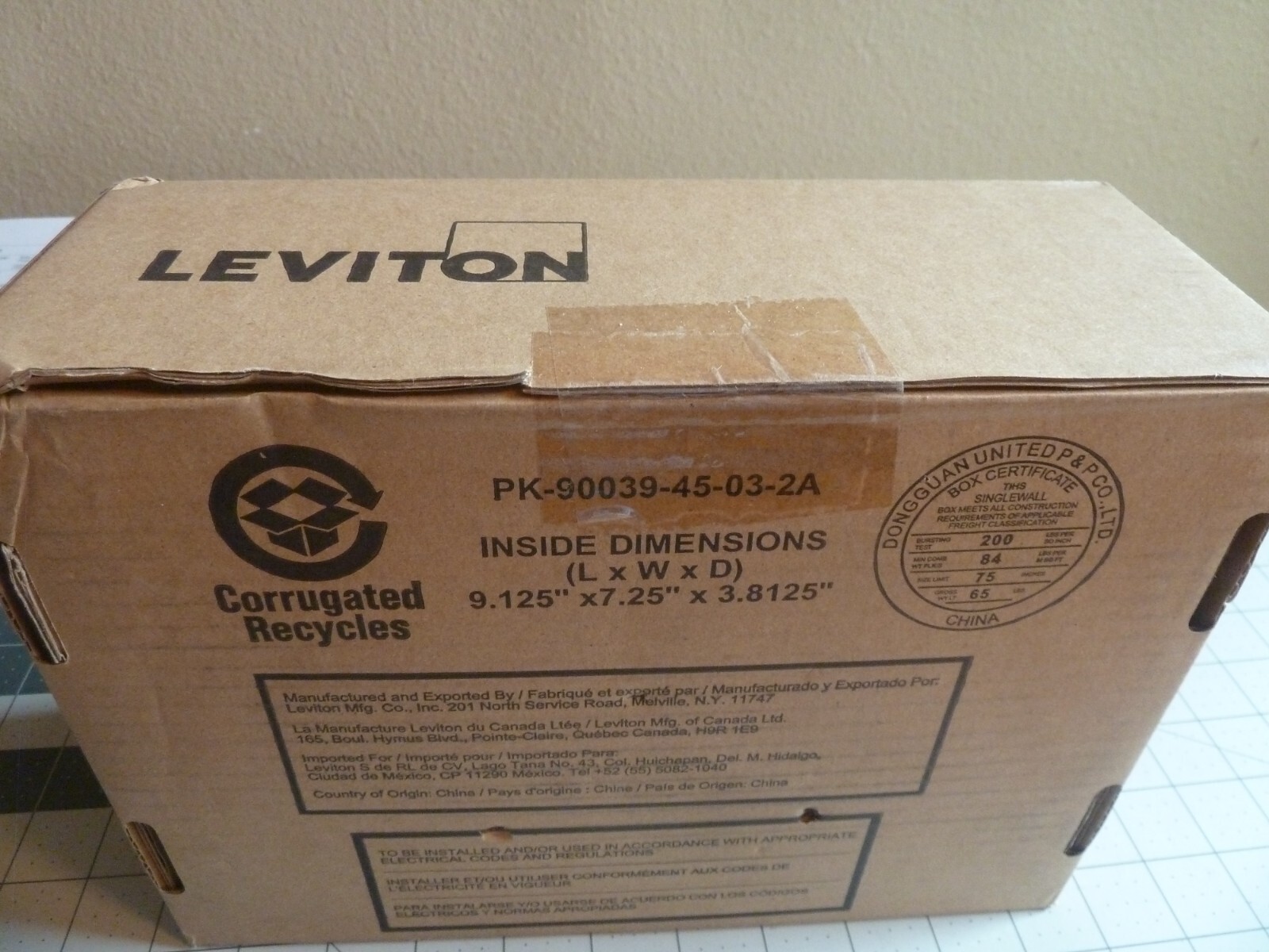 Leviton LM100 Main Circuit Breaker 2-Pole – 120/240 VAC -White -NEW – SEALED BOX