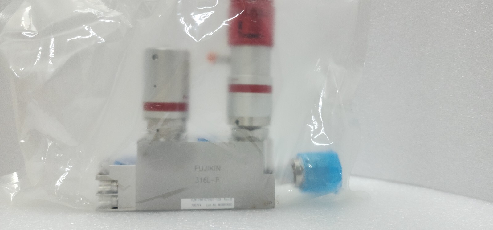 Fujikin 0.5~0.6 Mpa Type N.C, Lam 766-077821-103 Rev B Valve,Unused,Jp+97092