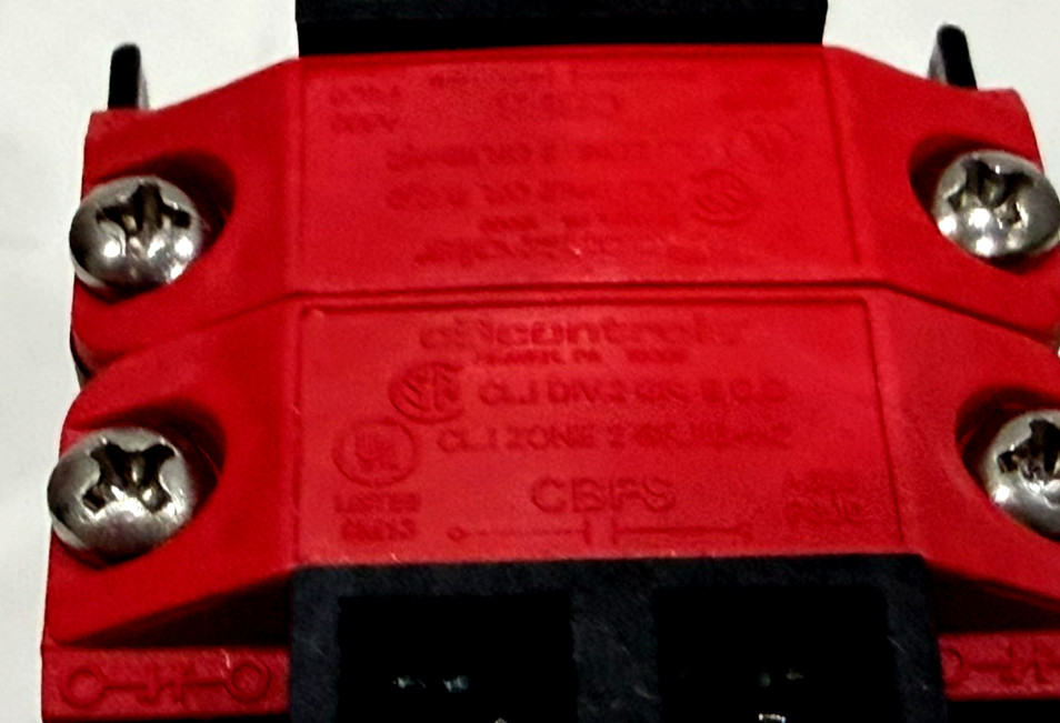 NEW C3 CONTROLS HPBO-GFCBK-CBFS/CBFS PUSH BUTTON 107914 HPBOGFCBKCBFS CBFS