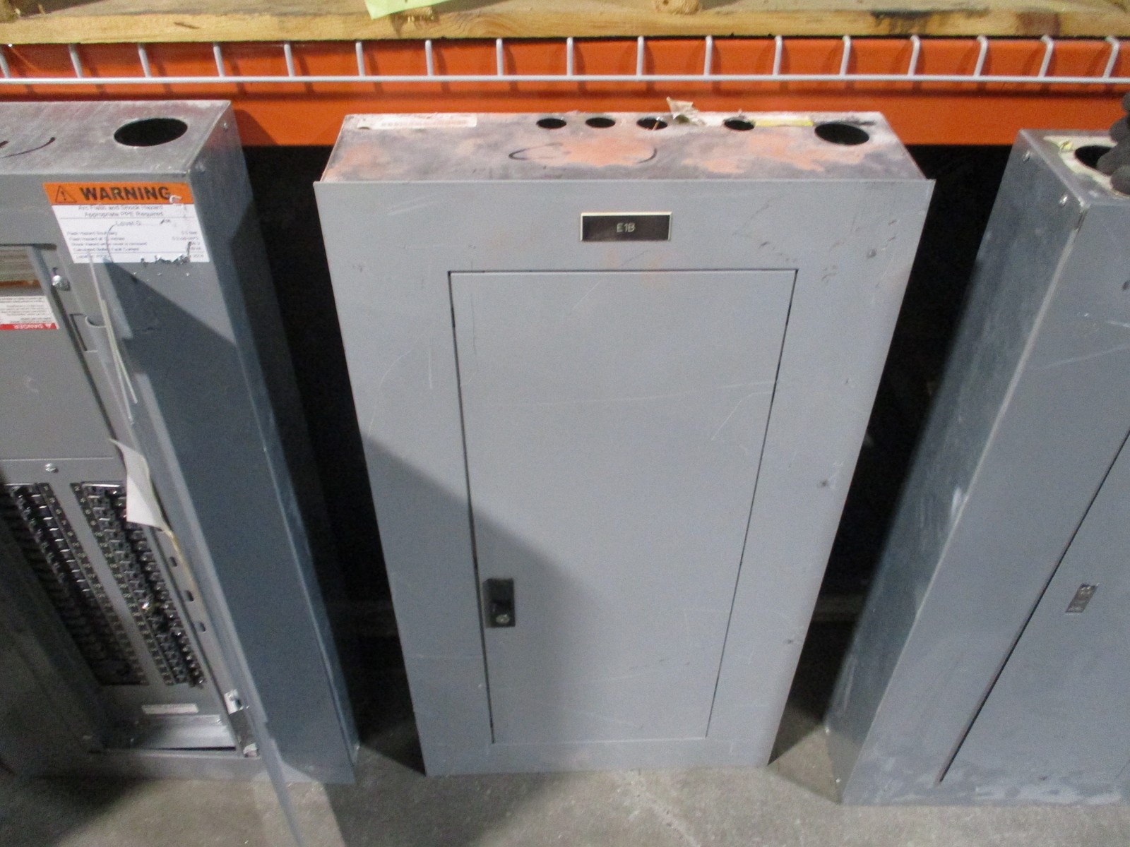 GE Main Lug Circuit Breaker Panel ALF3301MTX 208Y/120V 125A 3Ph 4W Used