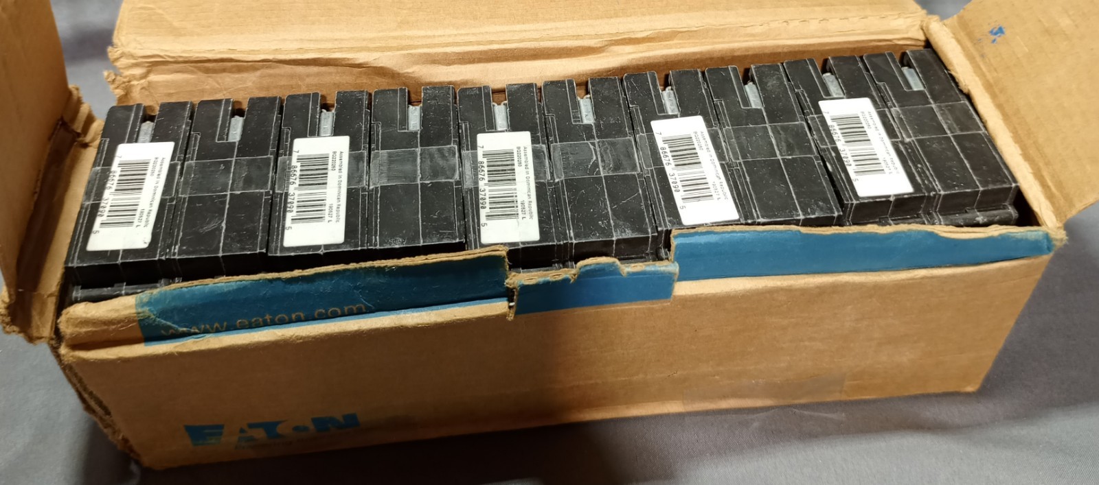Lot Of 5 Eaton Circuit Breaker