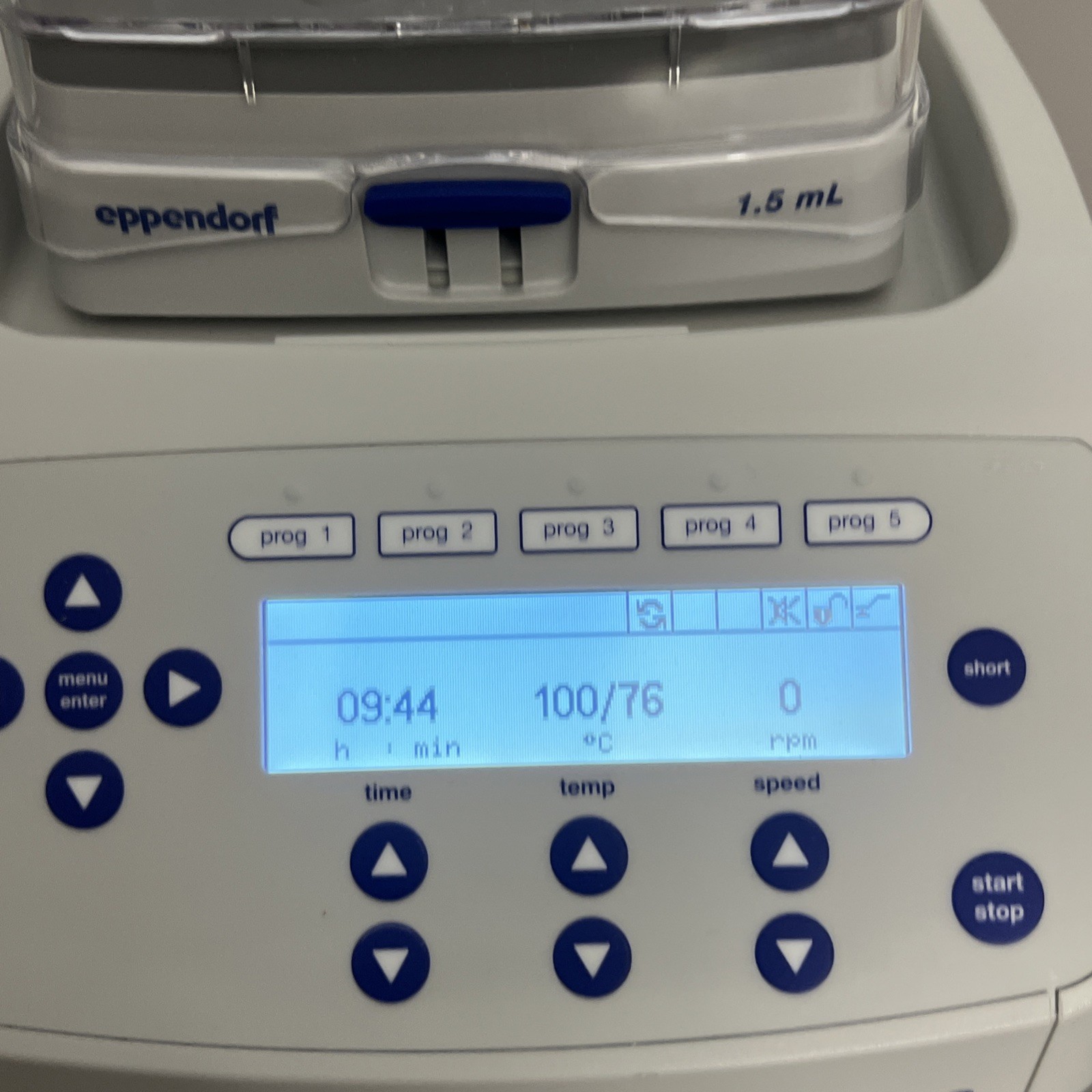 Eppendorf 5382 ThermoMixer C Mixer Shaker W/ 1.5mL tube- Tested Working-PLZ READ