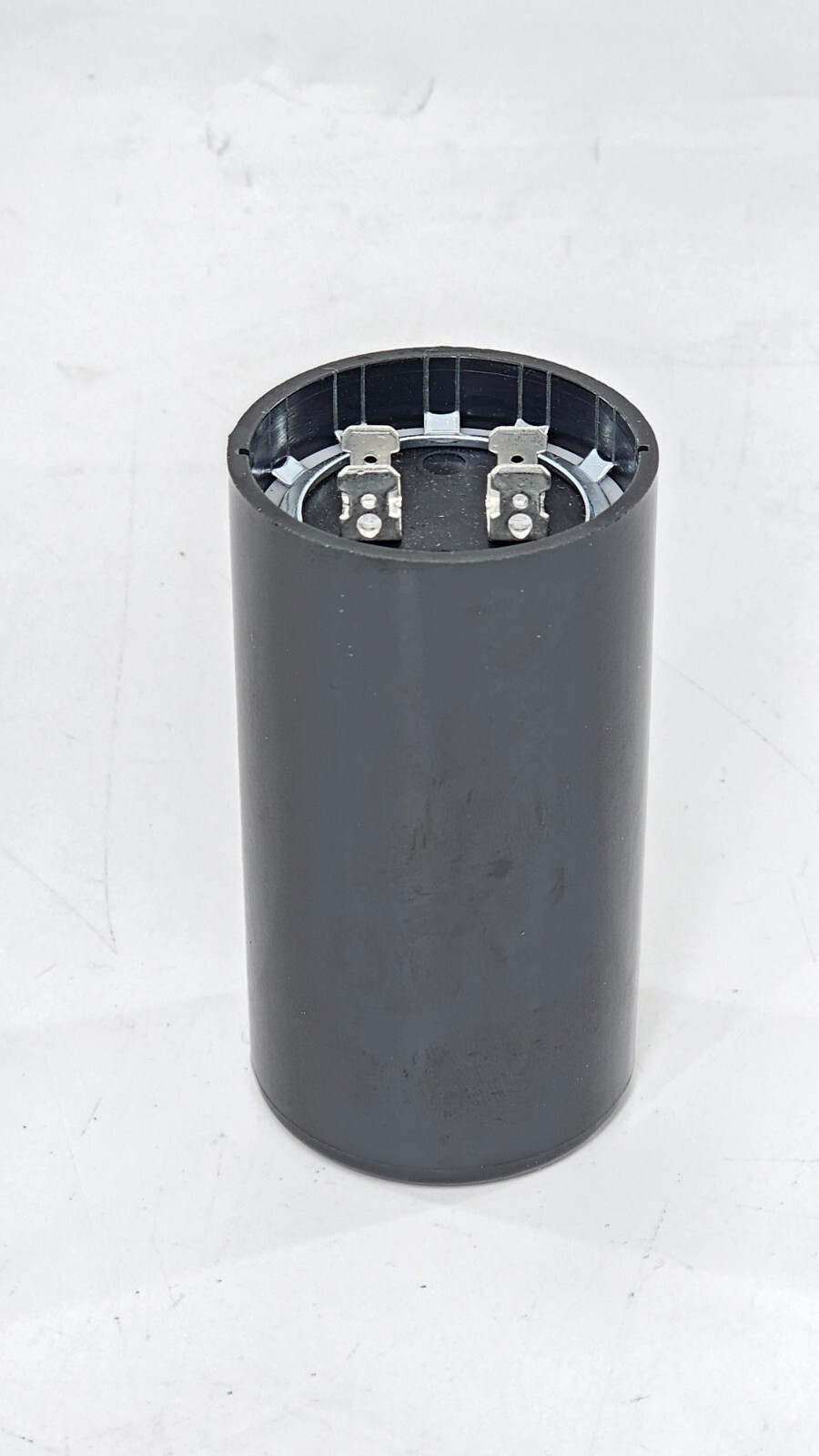 TEMCo 124-149 uf/MFD 220-250 VAC volts Round Start Capacitor 50/60 Hz