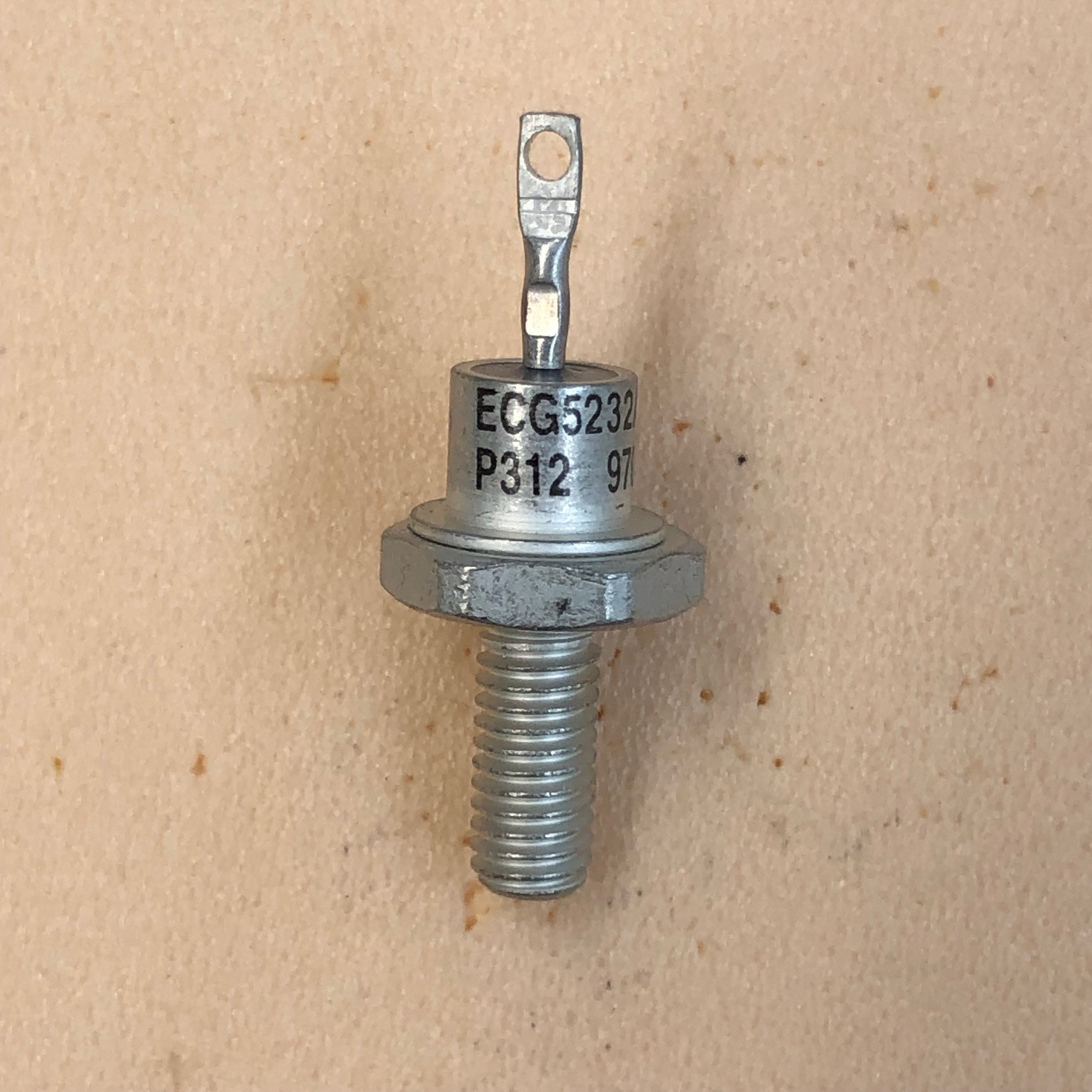 ECG 5232AK Philips ECG ZENER DIODE – 200.0V 10W CATHODE CASE NTE5232AK Eqv.