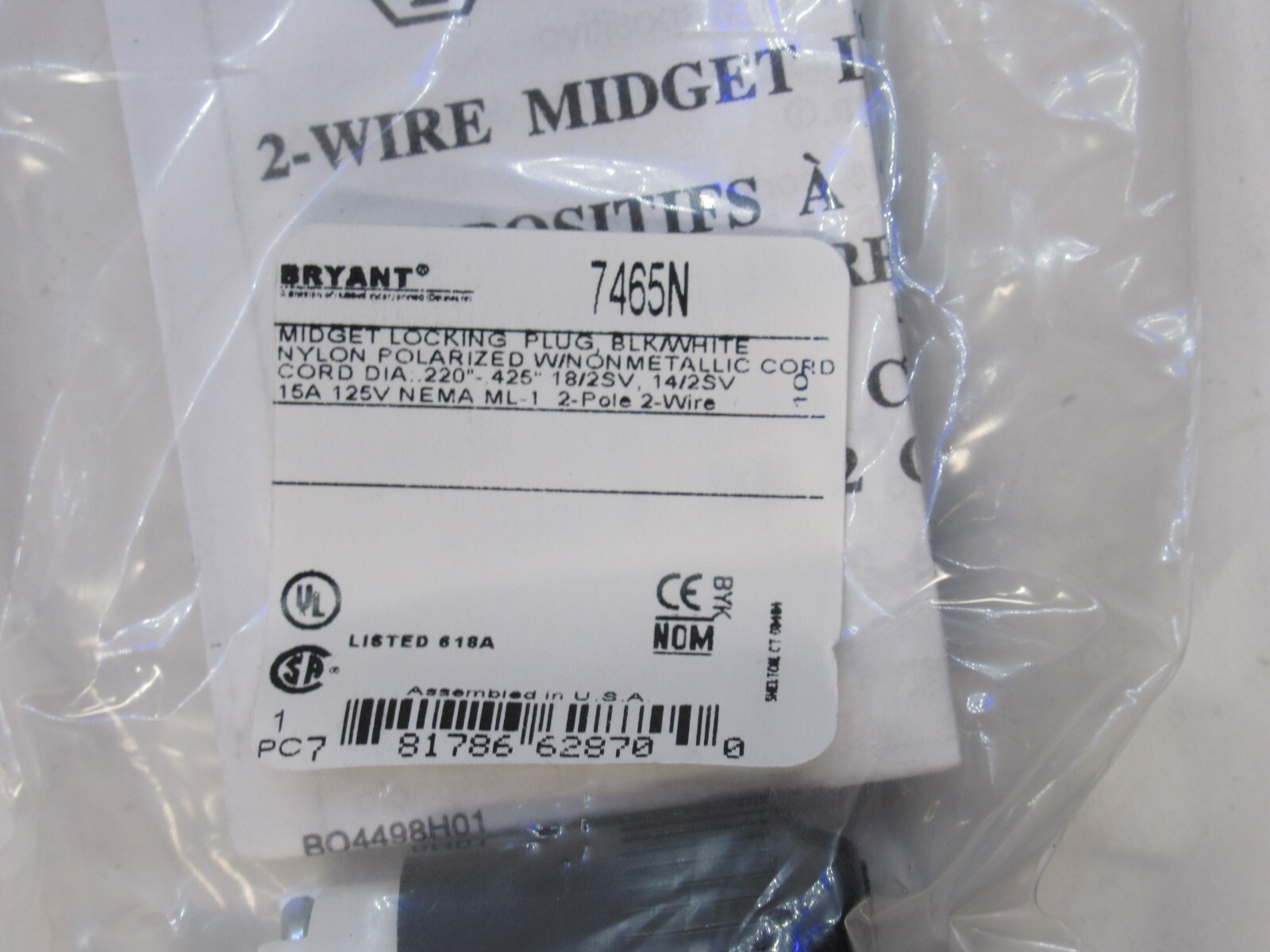 (NEW) BRYANT 7465N 15A 125V 2P 2 Wire Midget Locking Plug