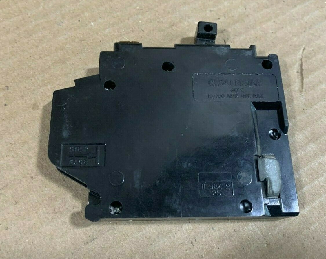 GTE SYLVANIA / CHALLENGER TYPE A115 1 POLE 15 AMP RIGHT metal clip breaker AK