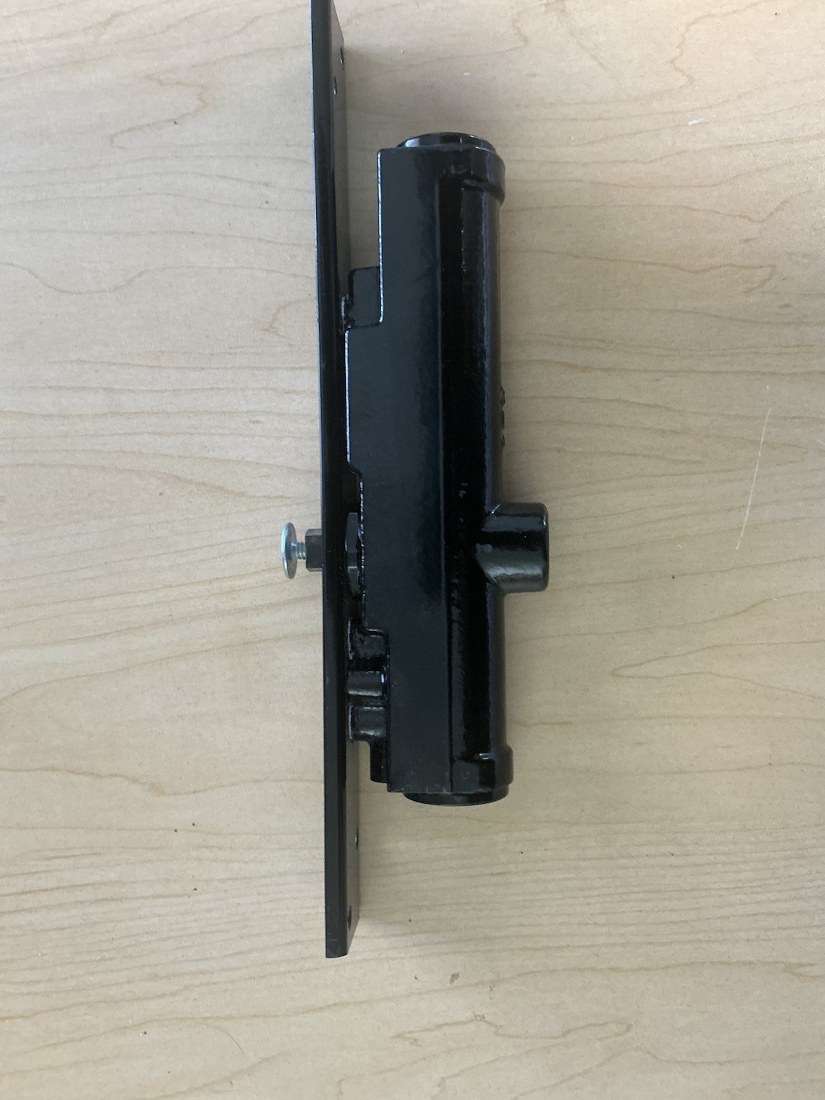 LCN 3133RH 3130 Right Handed Concealed Hydraulic Size 3 – Black