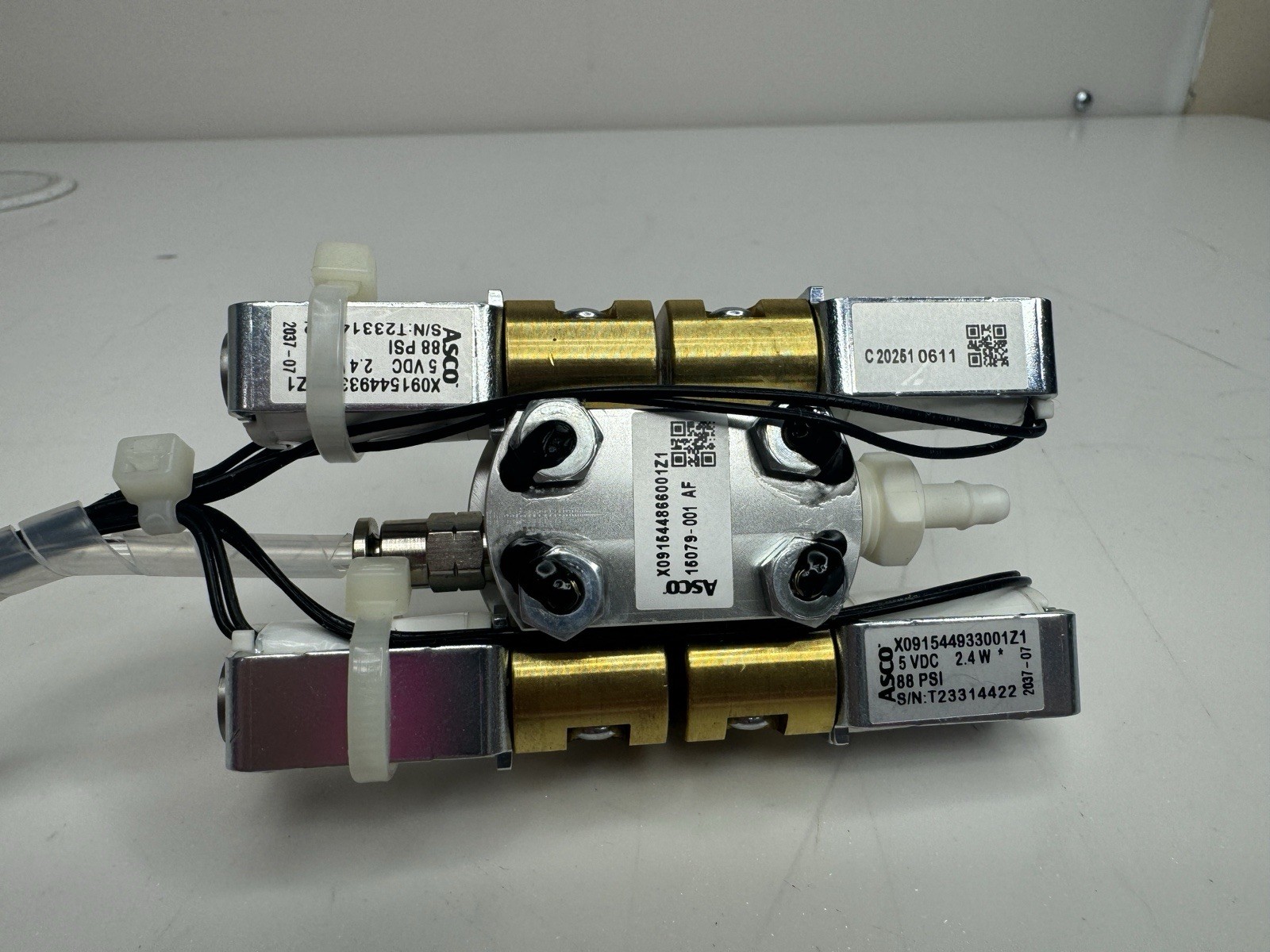 CareFusion 15079-001 O2 Blender Assembly 88 PSI – Fits LTV-1200 Ventilator