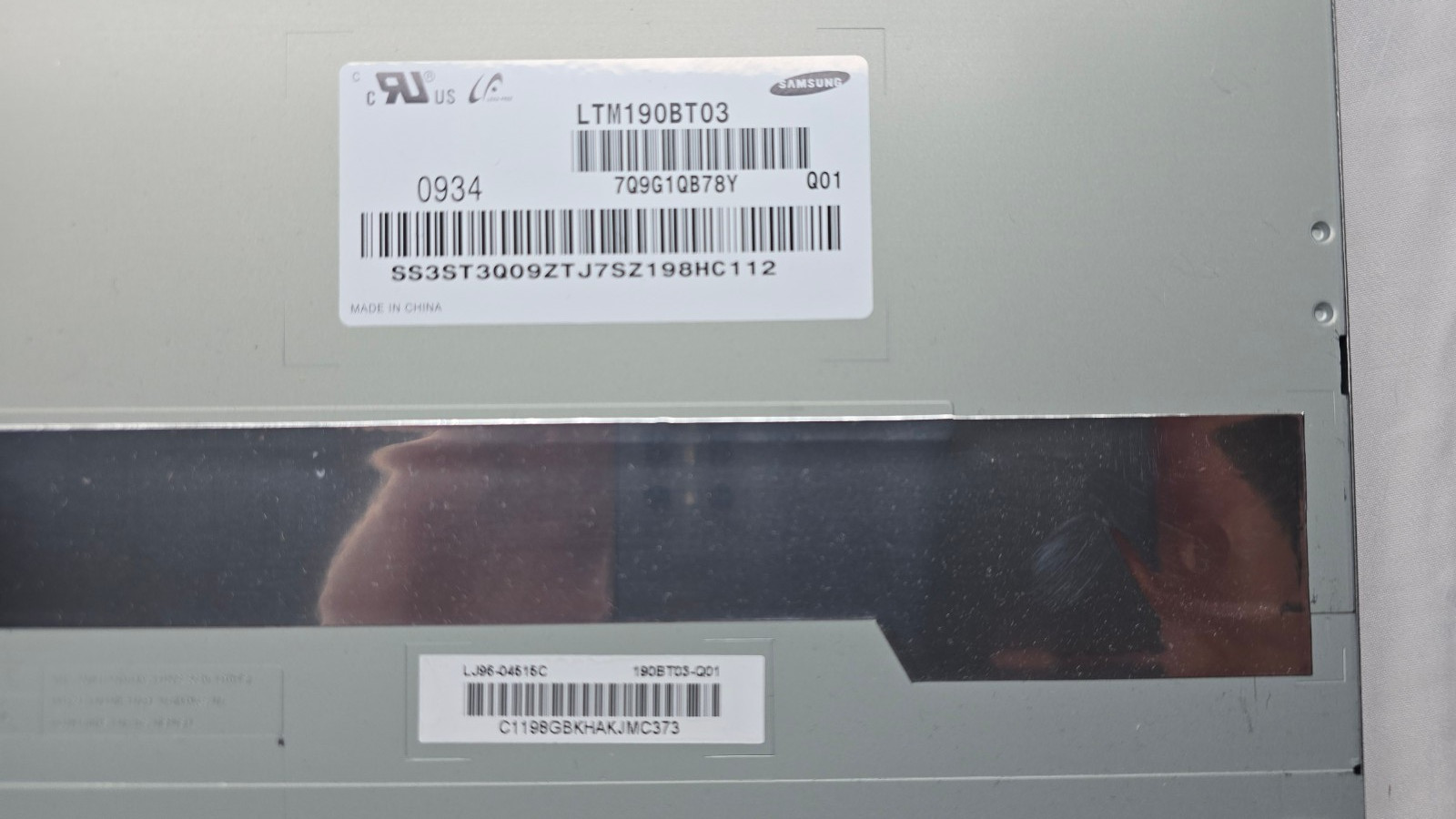 1pcs For Samsung 19-inch LTM190BT03 LCD display CL3