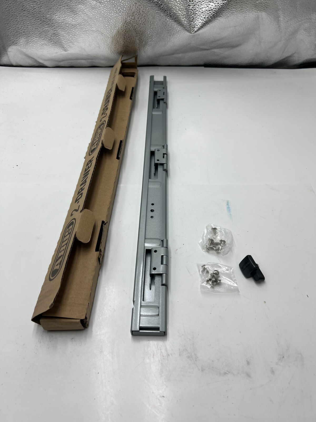 ABUS Genuine File Cabinet Locking Bar 22 1/2″ Length x 1 3/8″ Width 3MPK4