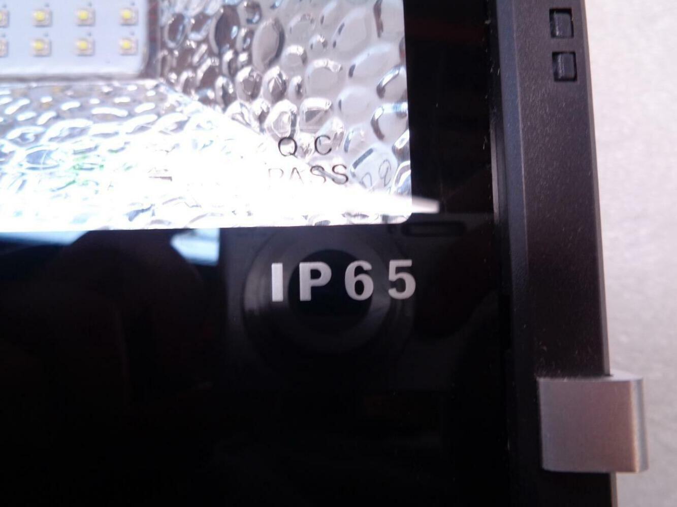 NEW LUMENS IP65 LED FLOOD LIGHT AC100-240V 50W IP65 SR