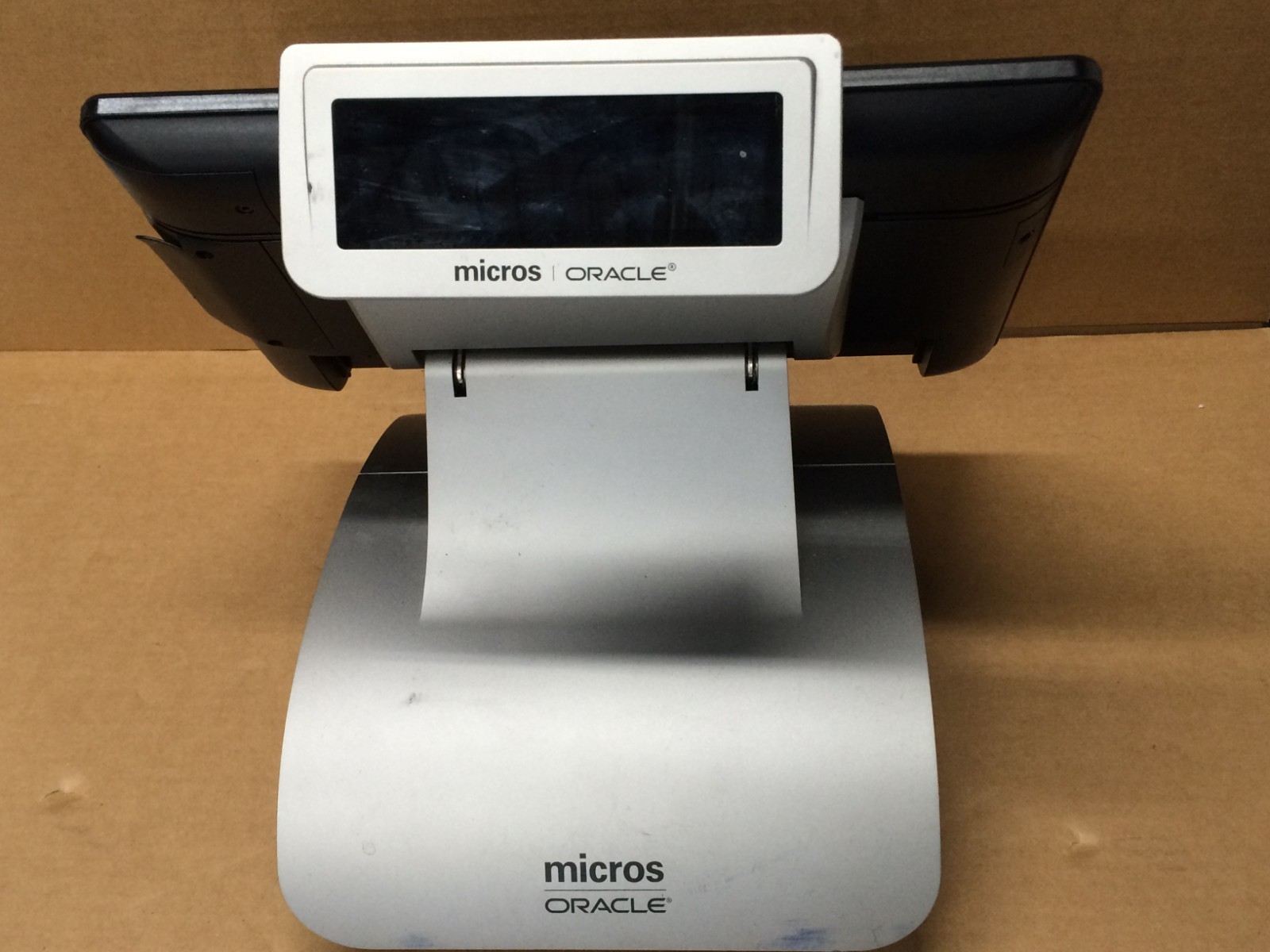 Oracle Micros Workstation 655X Intel i5-8365UE 1.8 GHz 8 GB 256 SSD Windows 10