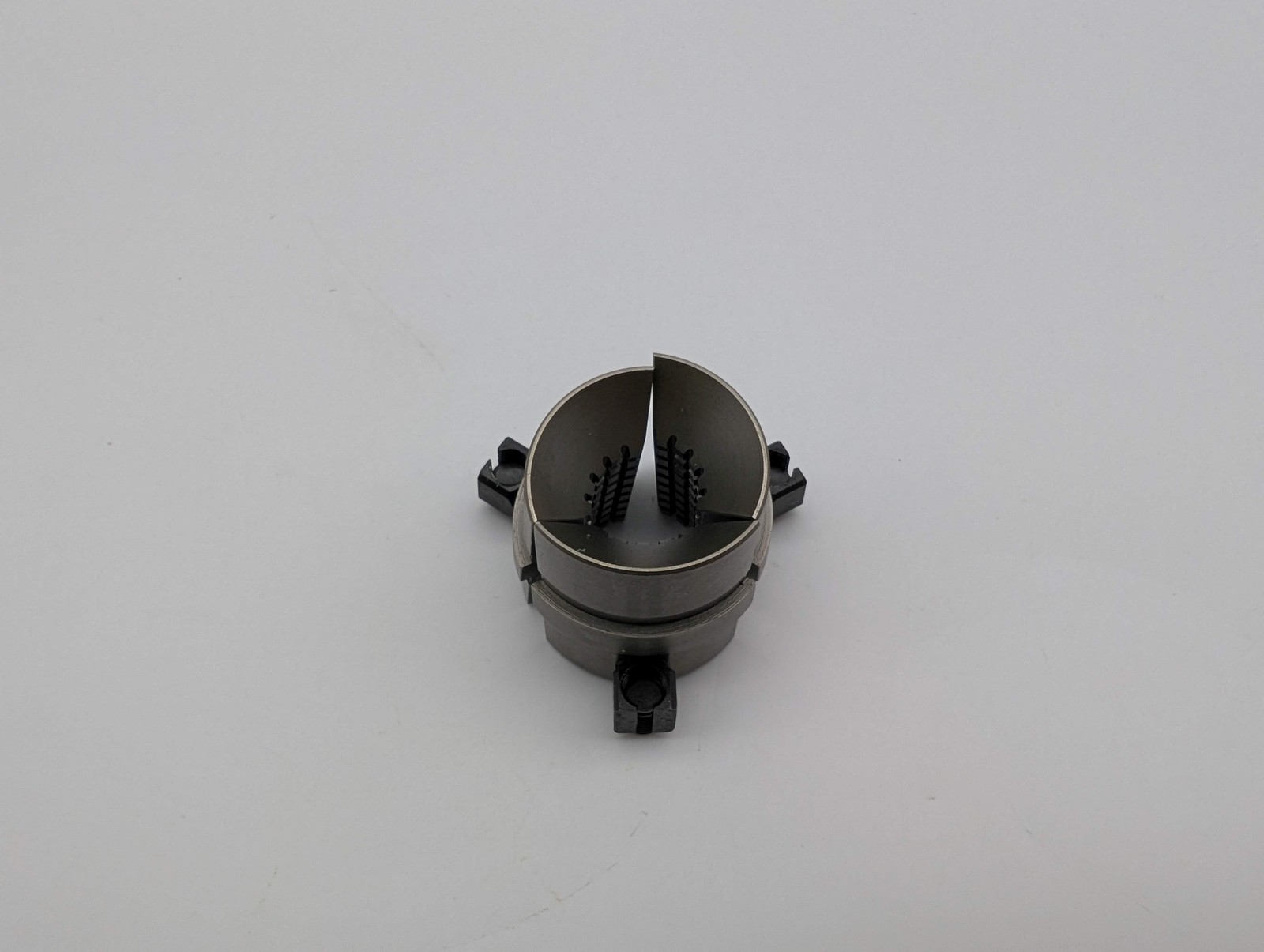 Hardinge M12 23/32″ Round Serrated Collet Pads 3-Segment for M12 Collet