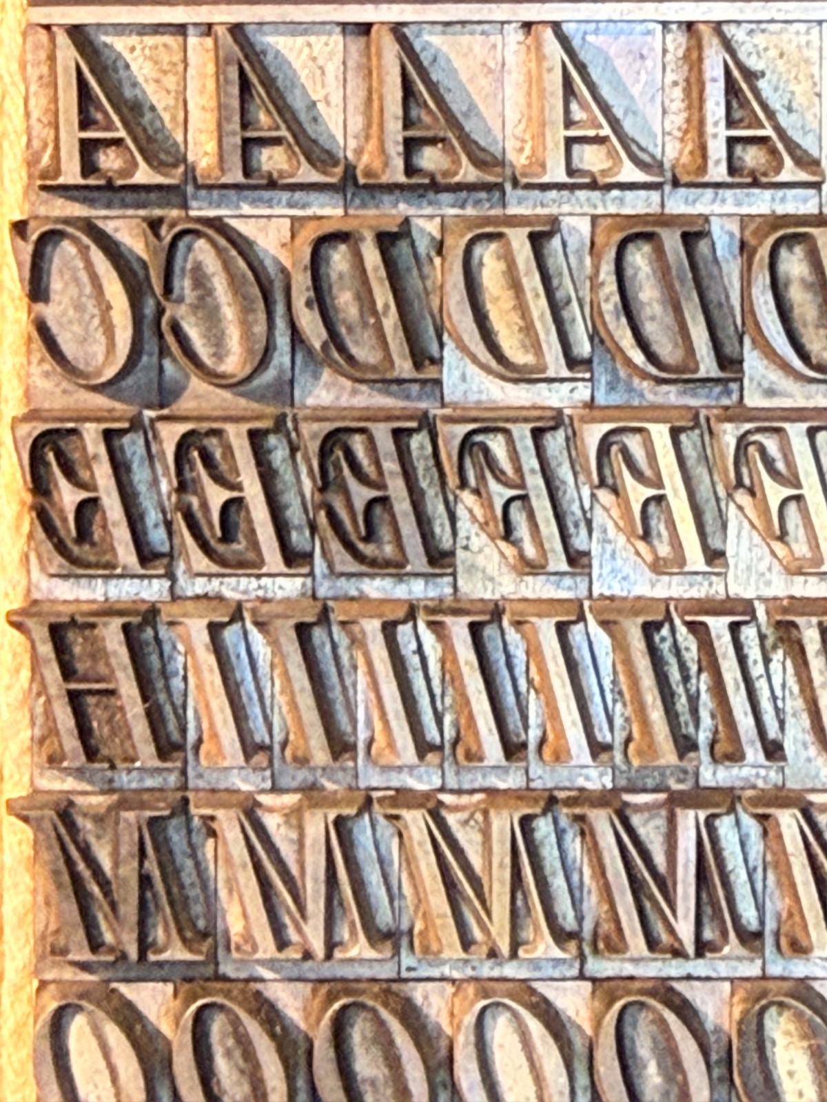 24 pt Torino Italic (Nebiolo) type for letterpress printing