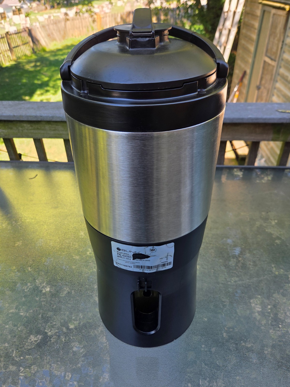 bunn thermofresh server, gen 3, detachable base, top handle, easy portability