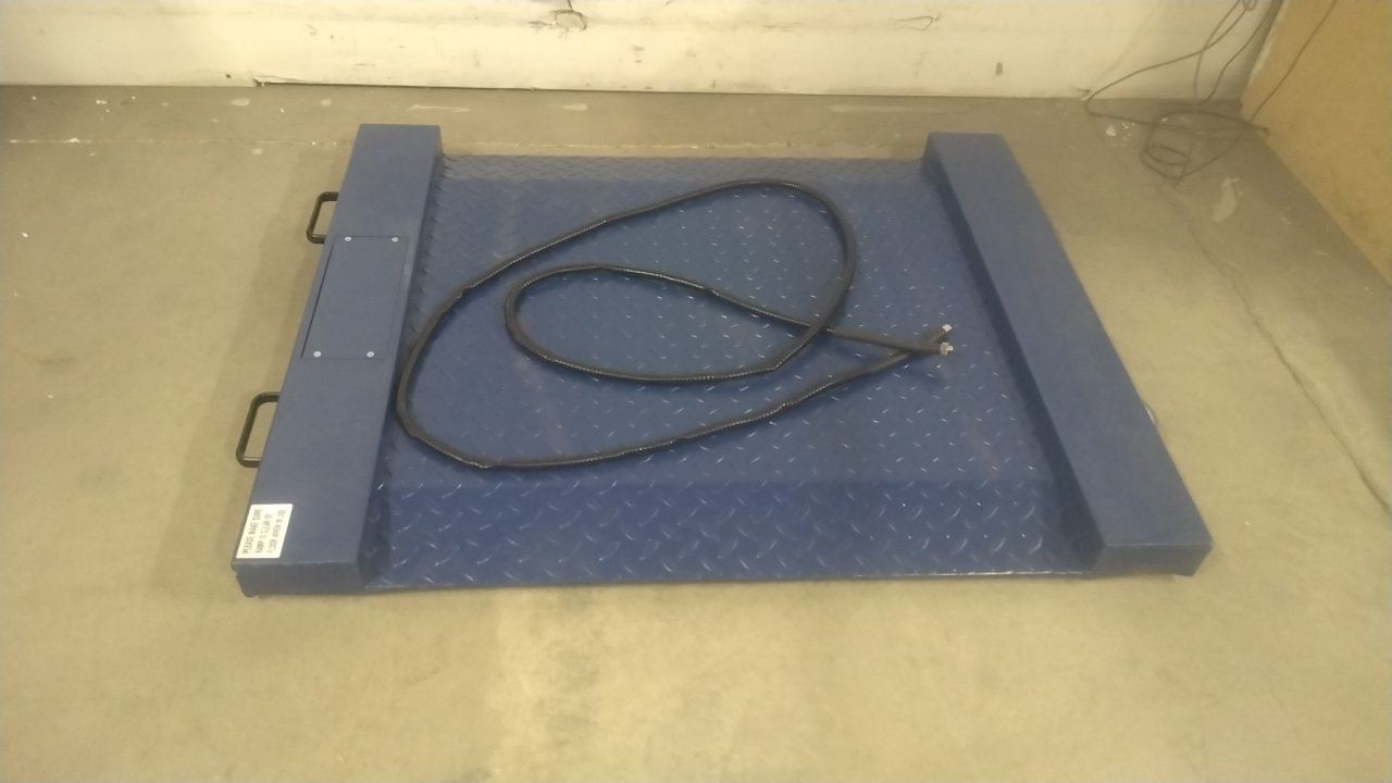 Adam Equipment PTM 500 1,100 Lb Weight Capacity 12VDC Platform Floor Scale