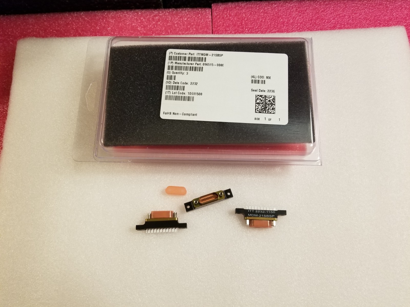 ITT Cannon Micro D Connector 21 Position Right Angle MDM-21SBSP NEW QTY: 3 PCS