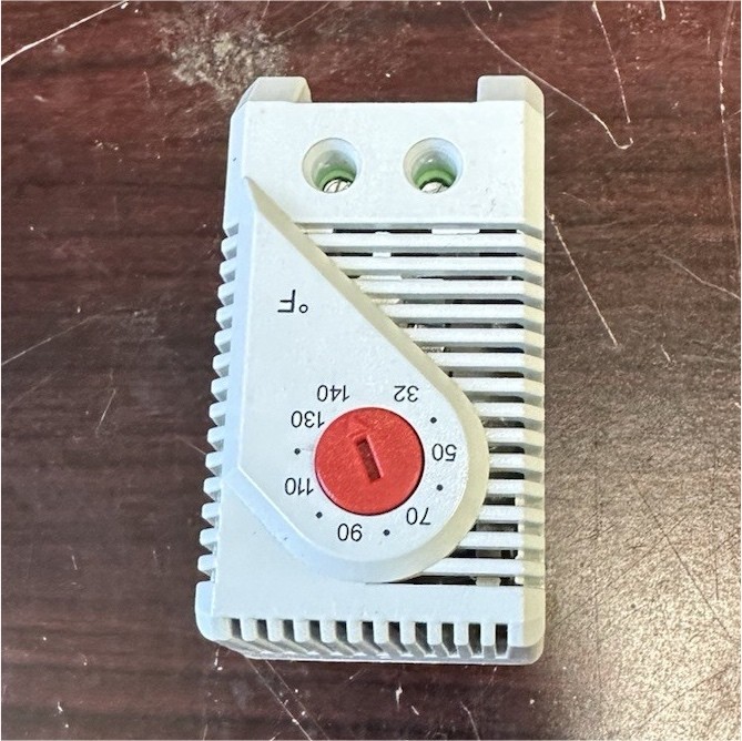 Hoffman 01144.9-00 Mechanical Thermostat Analog Dial 120V/250V White Red