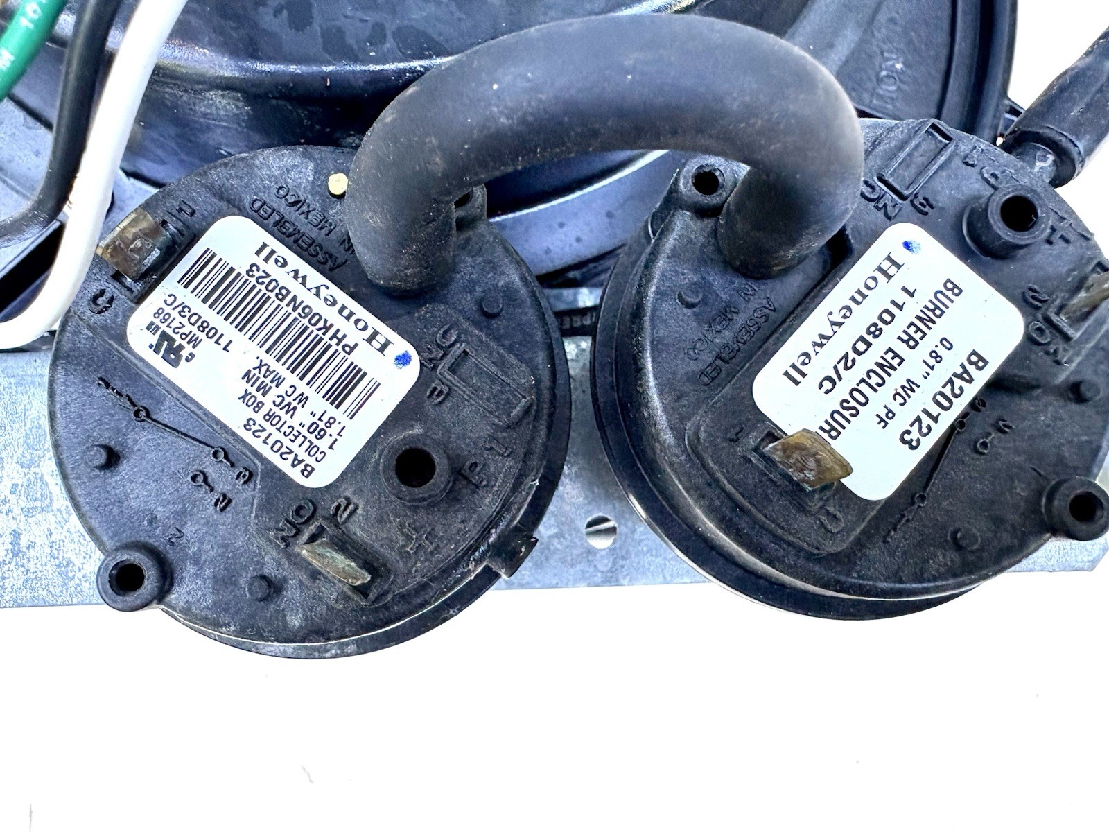 Honeywell Inducer Fan Assembly HR46GH003 120V 1.64A 1-Phase Black