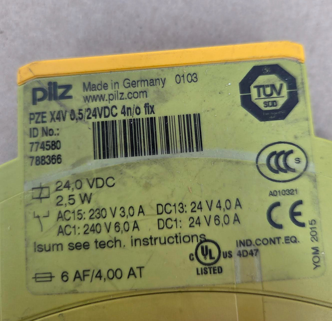 Pilz PZE X4V 774580 0.5/24VDC 4n/o Fix Safety Relay 0.5s 24VDC