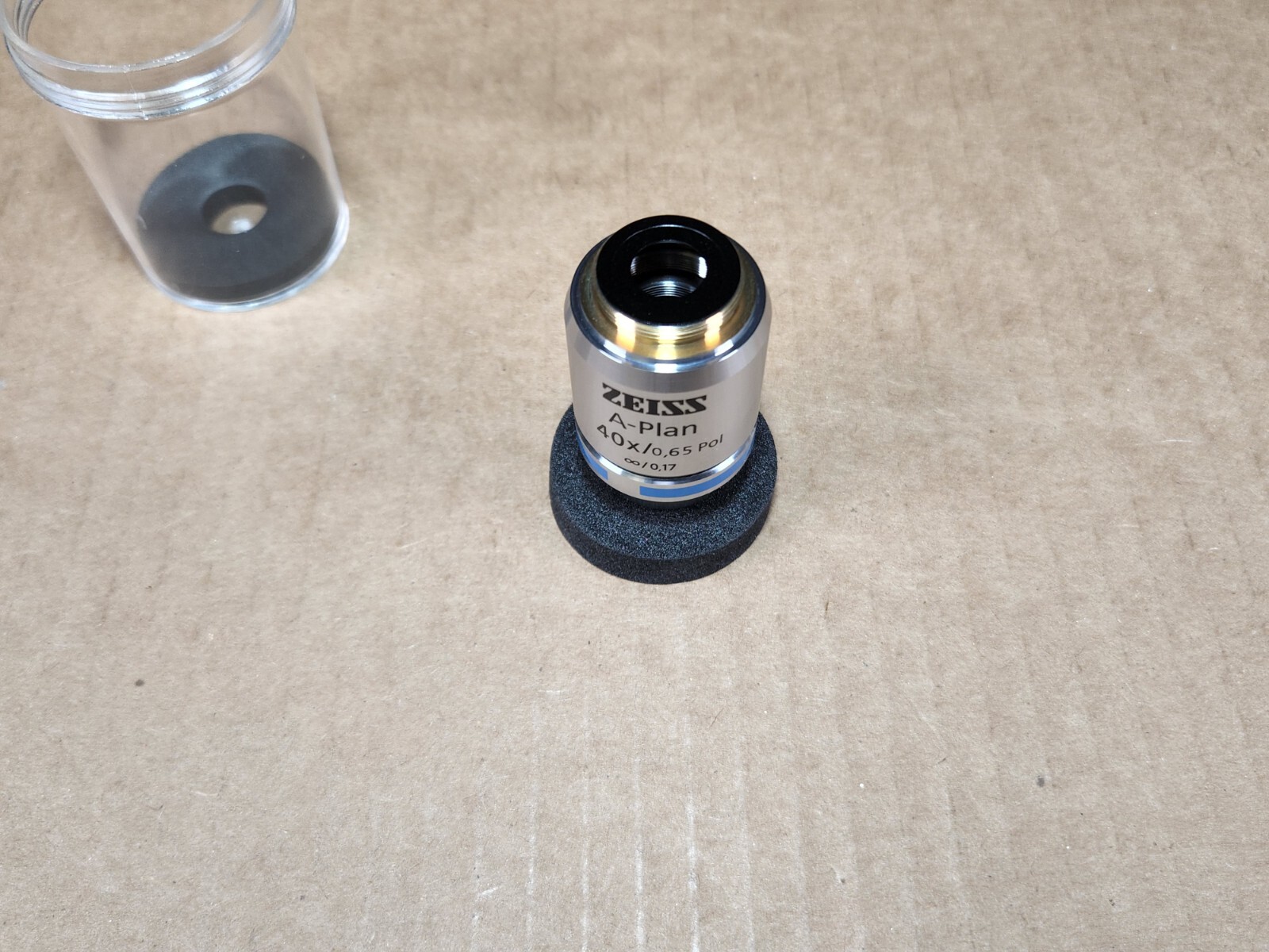 Zeiss 441053-9900 Objective A-Plan 40x/0.65 Pol W0.8″ (WD=0.43mm) ∞/0.17