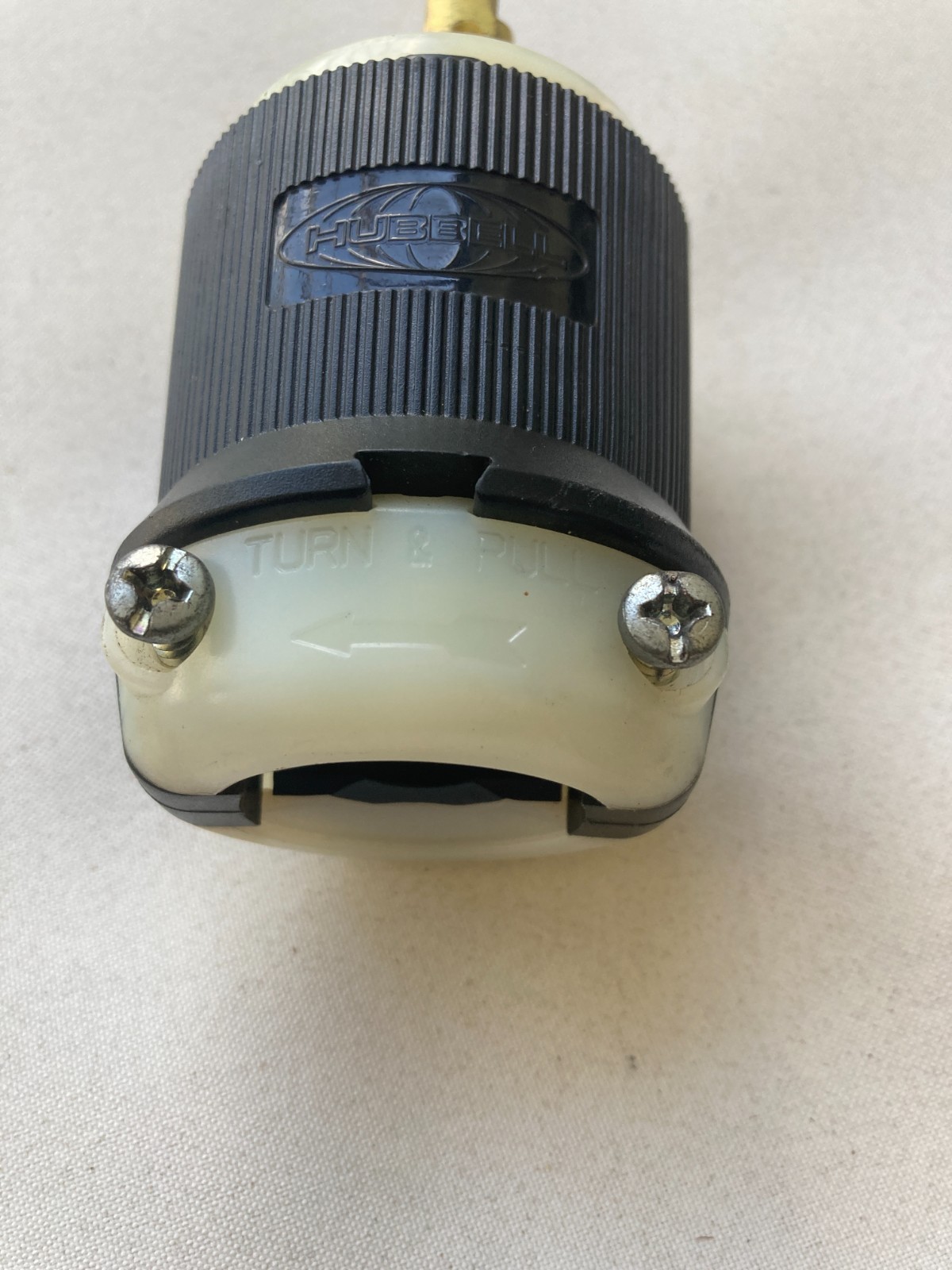 Hubbell HBL2731 Locking Plug – Black/White 1 piece. Used once for testing system