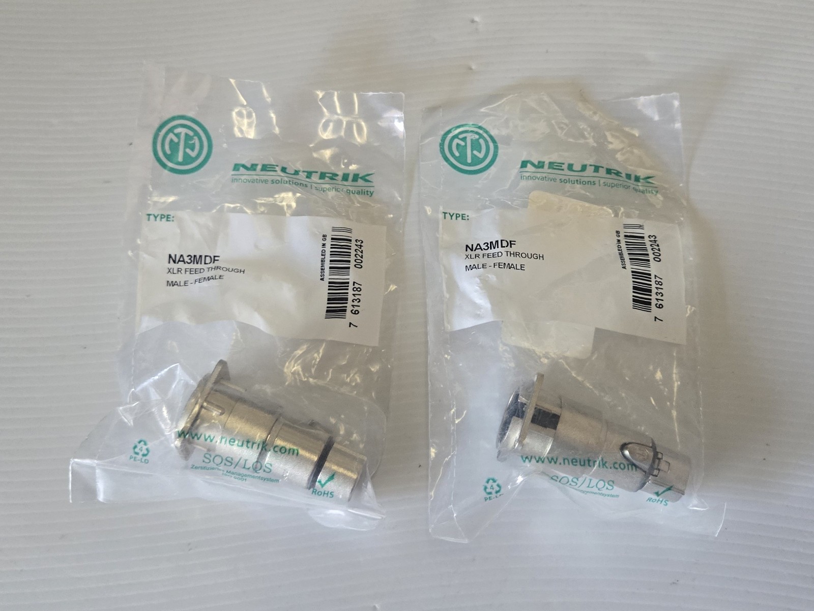 Lot of 2 Neutrik NA3MDF XLR 3-pin Male – Female Panel Mount Feed Through Adapter