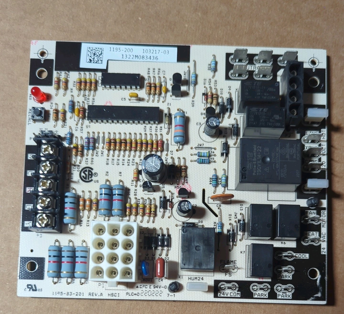 LENNOX 1195-200 Furnace Control Circuit Board 103217-03 1195-83-201 REV. A HSC I