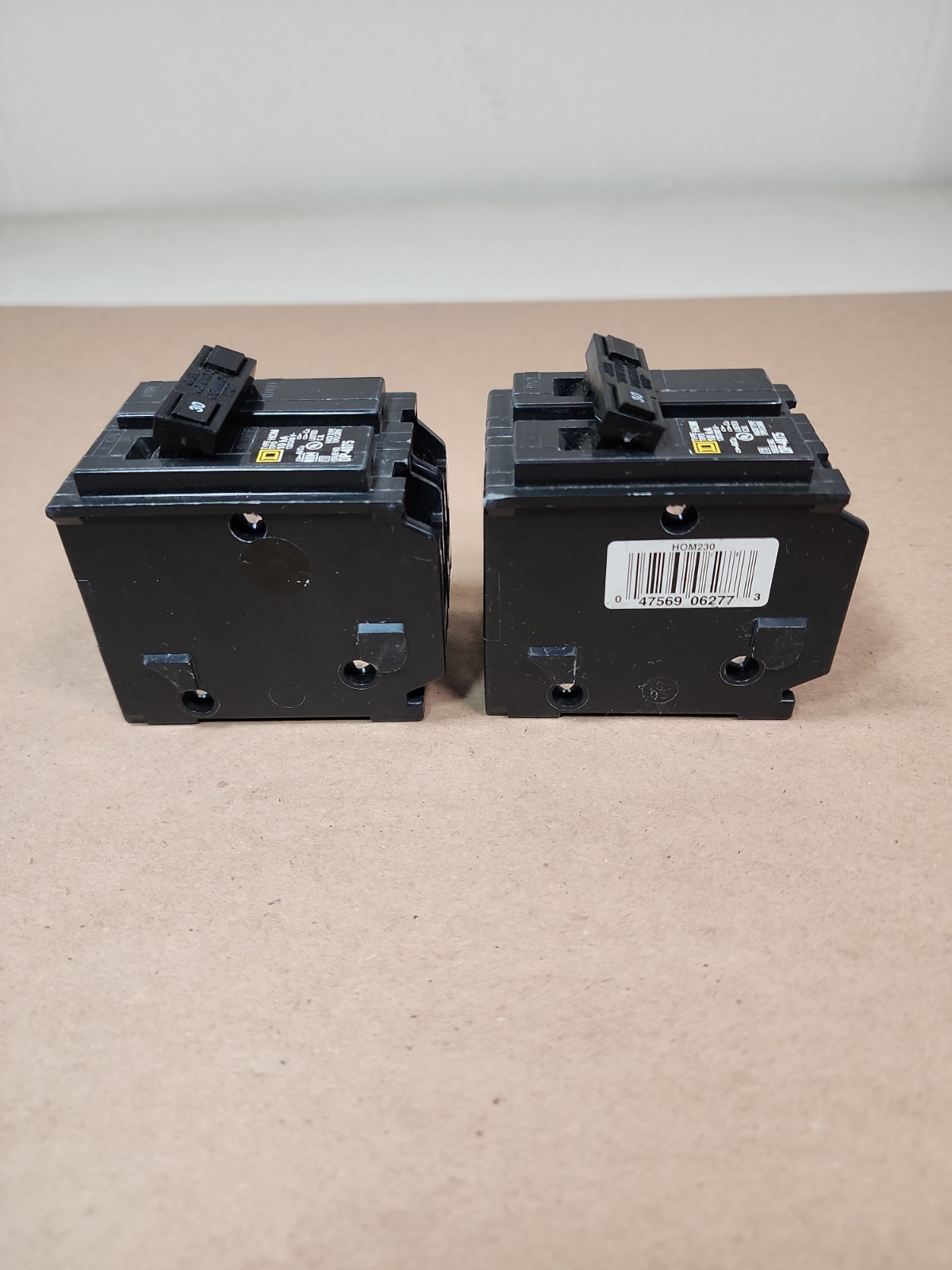 Lof Of 2 Square D 30A Double Pole HOM230 Circuit Breaker HOM230 New