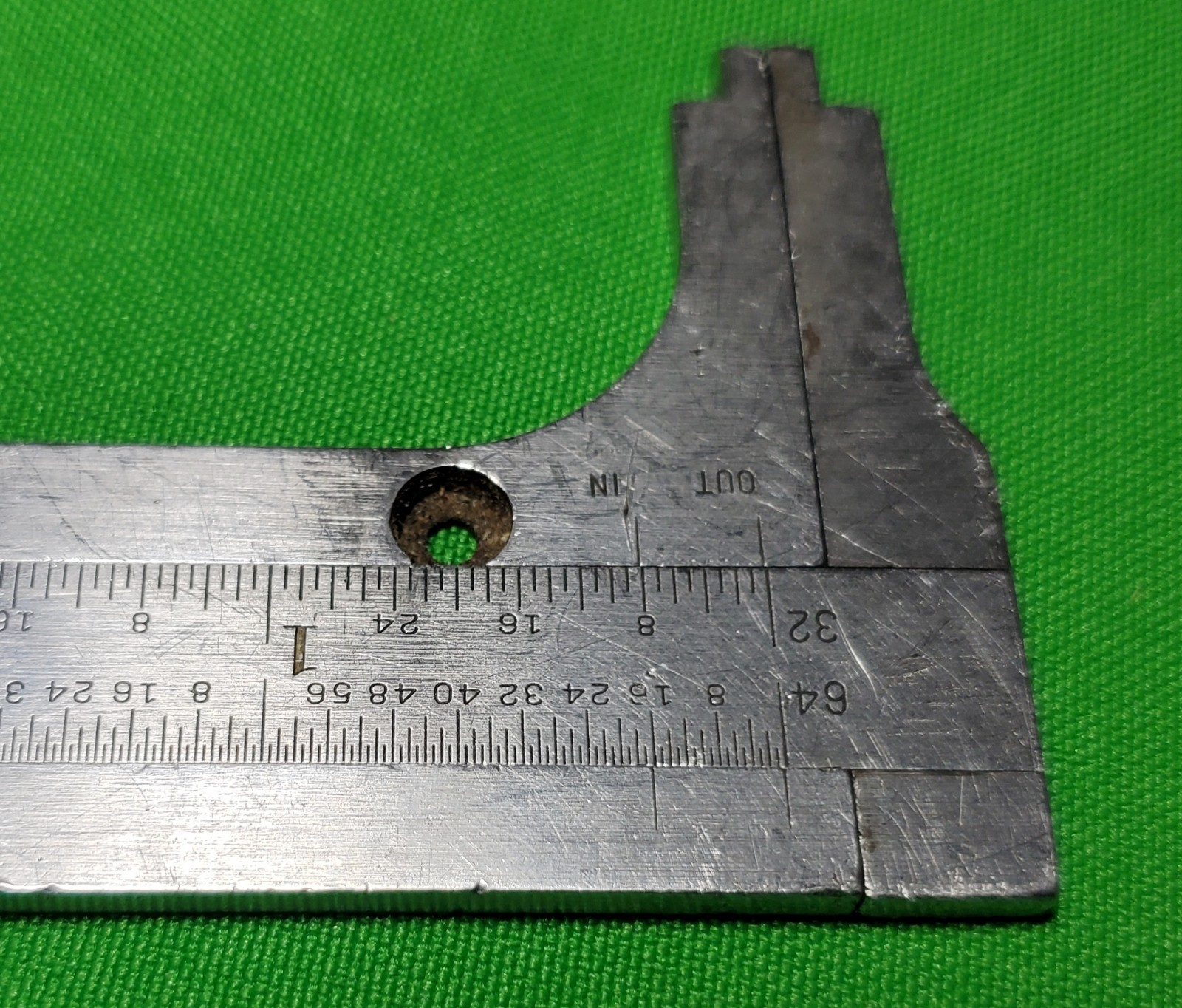 Starrett USA No. 1025 Stainless Steel 6″ Pocket Slide Caliper w/ Leather Sheath