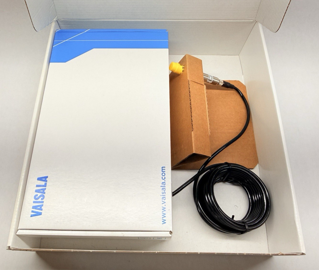 NEW Vaisala HMT120 Humidity & Temperature Transmitter 0 to 100%RH, -40 to +140°F