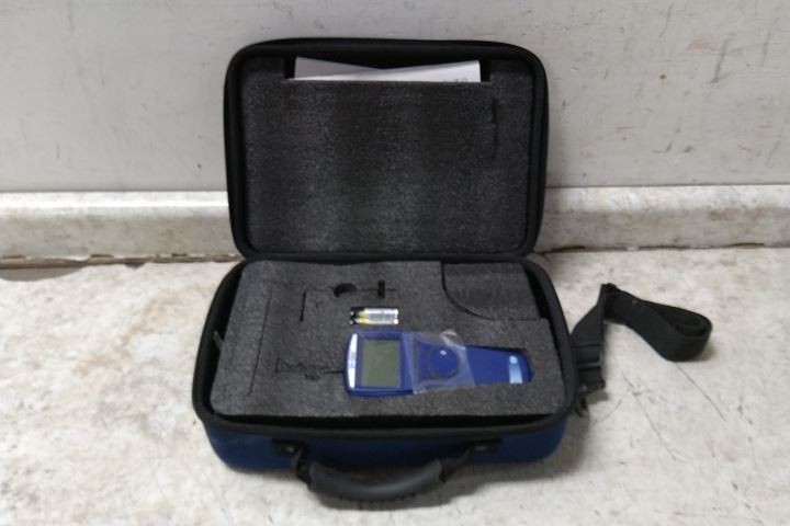 TSI Alnor 5815 3/16 In Hose Barb Connection -15 to 15 In WC Digital Manometer
