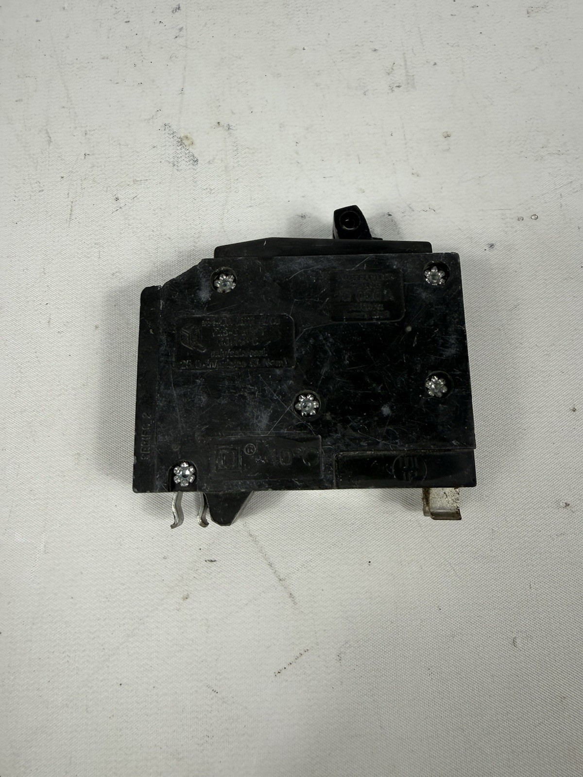 Square D QOT2020NC, TWIN, Tandem, 1 Pole, 20 Amp Circuit Breaker, QO 20A NO HOOK