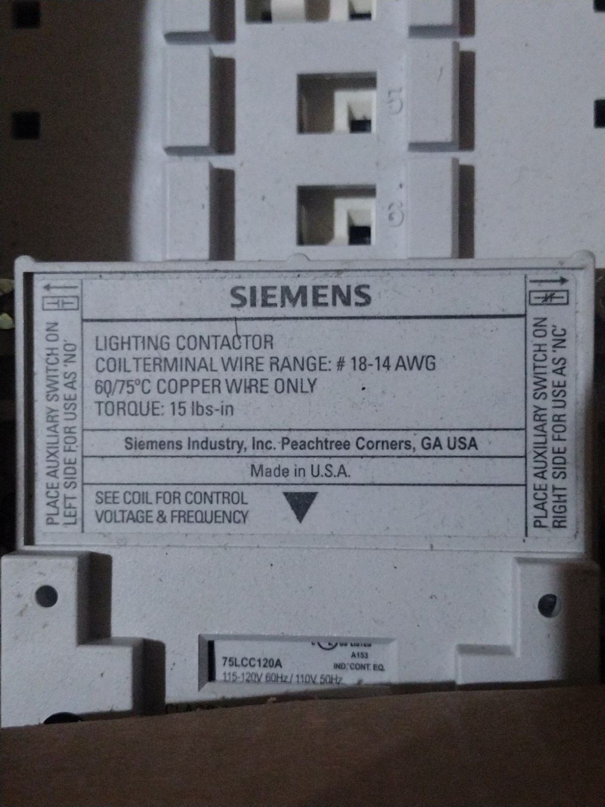 Siemens Electrically Held Lighting Contactor LCE00C101120A 30A 115-120V 2P DIN