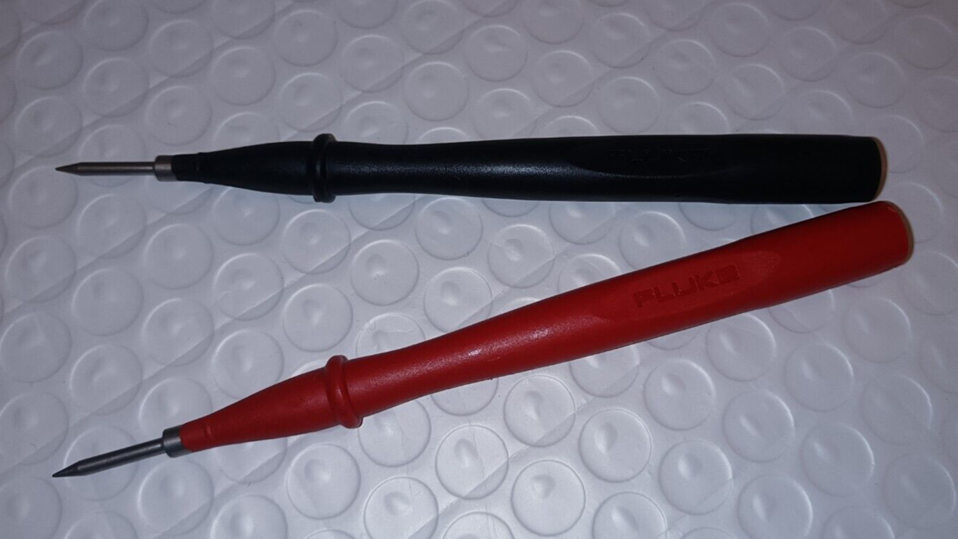 Genuine Fluke TP220 SureGrip Test Probes for TL222/TL224 / Red & Black color