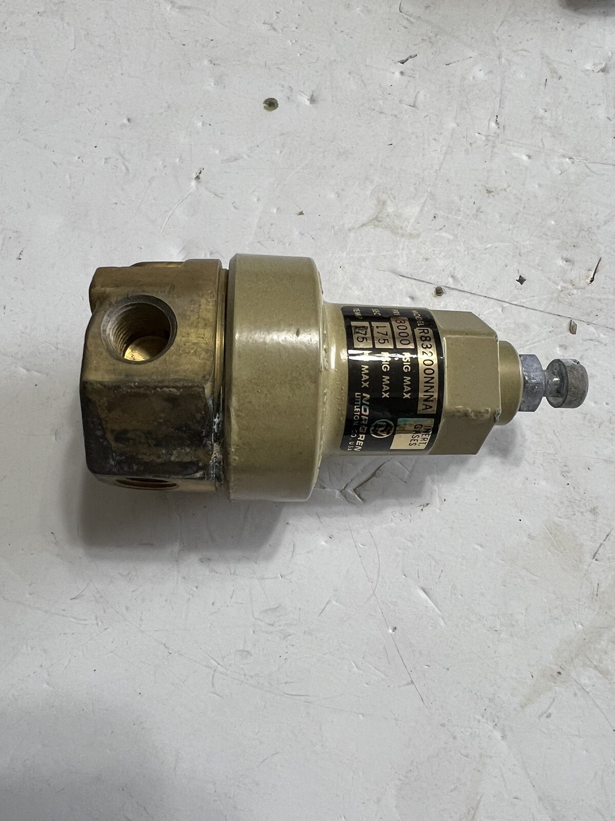 Norgren Relief Valve 3000 PSIG,型号:R83200NNA,全新旧货-
