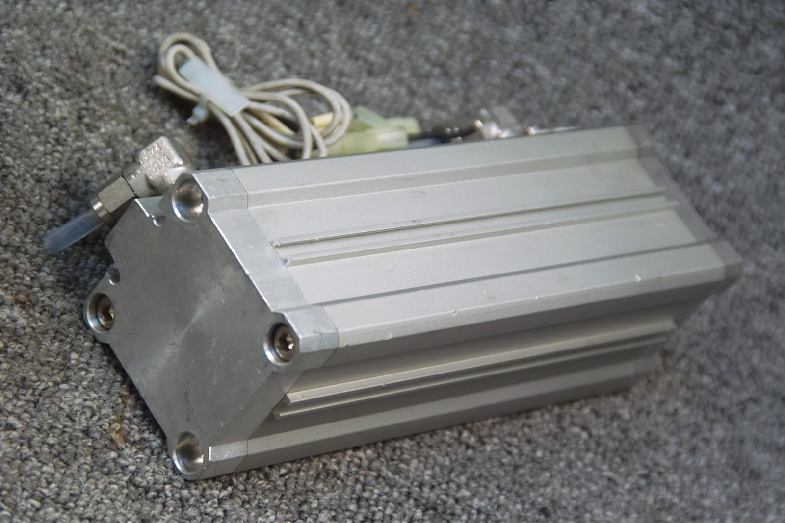 SMC CYLINDER CDQ2B50D-W0168-125 FREE SHIP