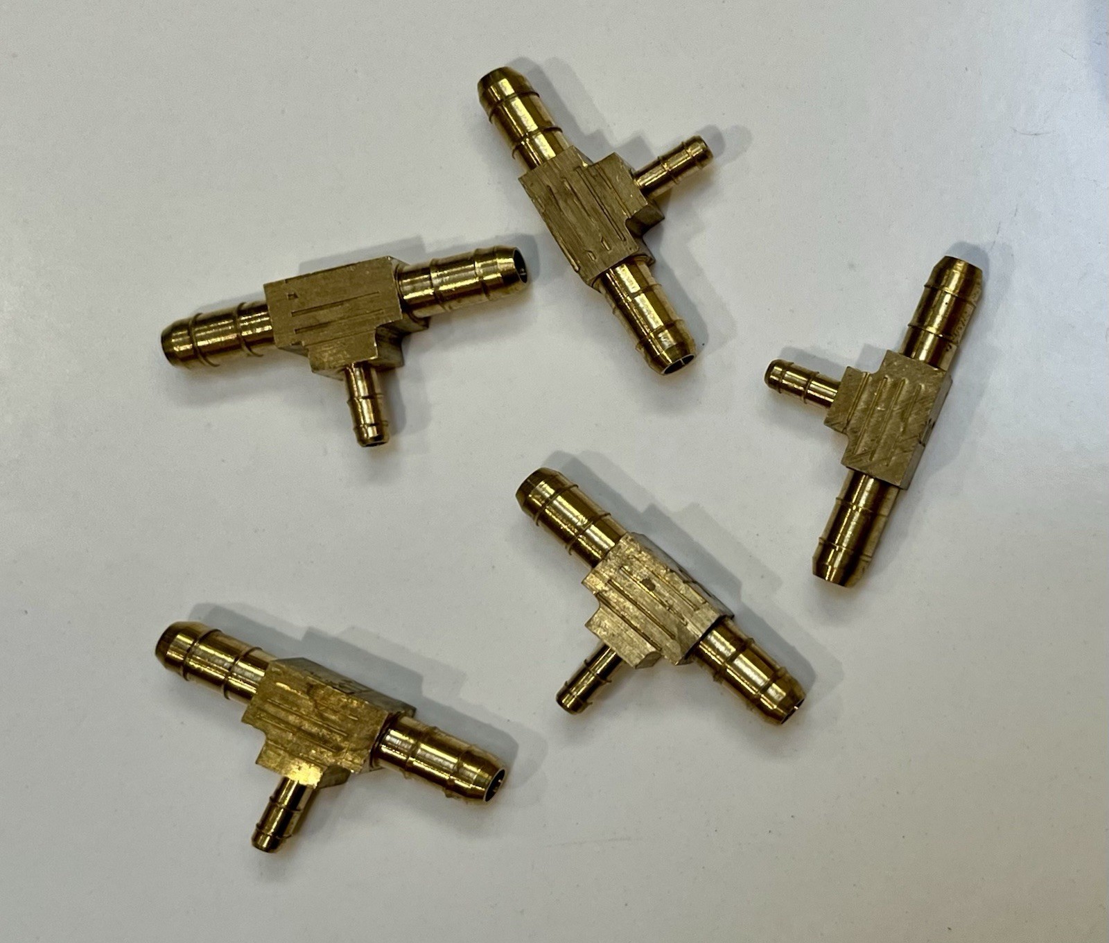 10 Brass Hose Barbed T Fittings (appx). 1/4″ x 1/4″ x 1/8″ 3 Ways Hose Union 3mm