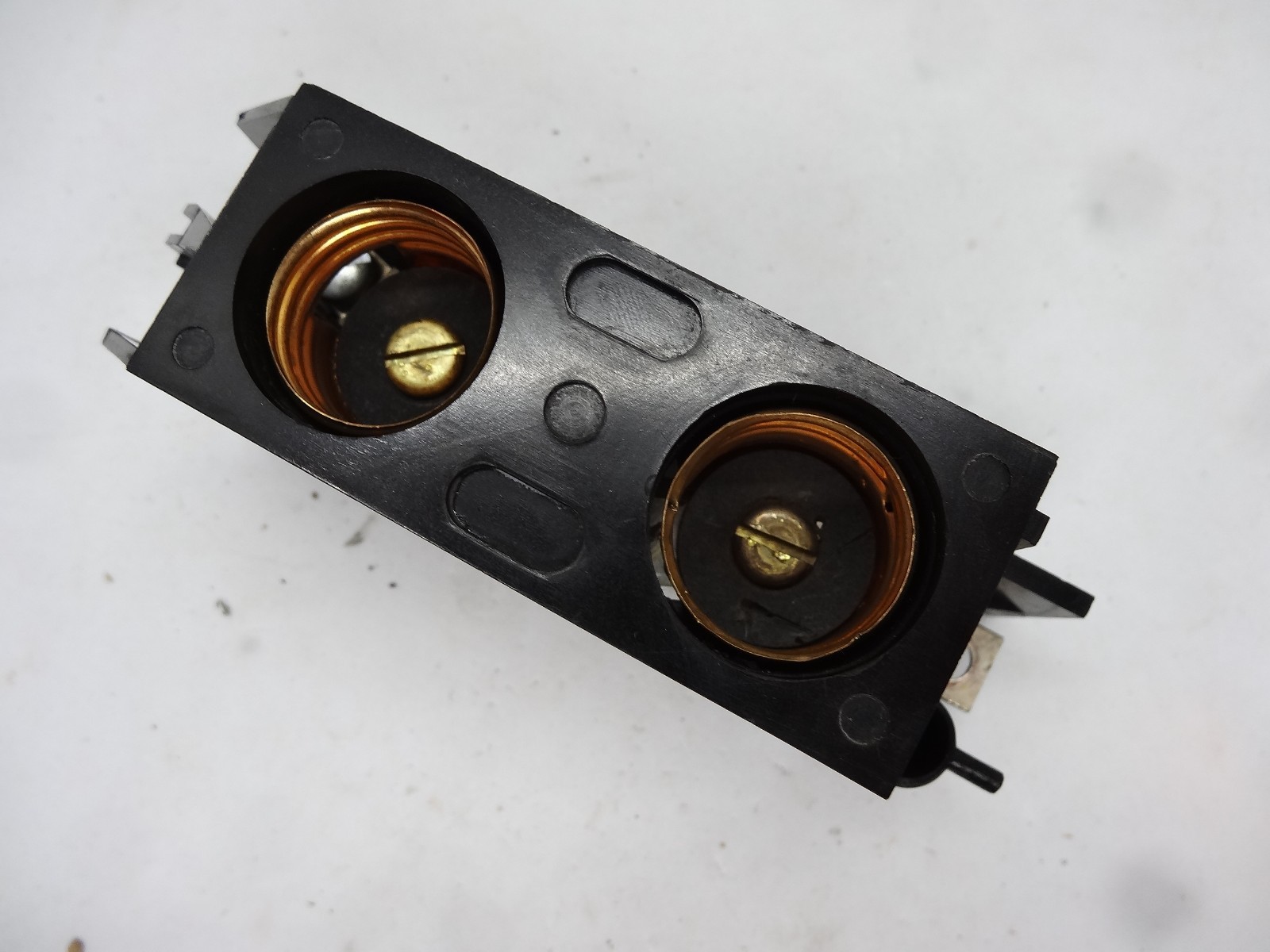 Walker 1763 120V/240V Rated 15, 20, 25, and 30 Amp Screw-In Fuse Holder Block