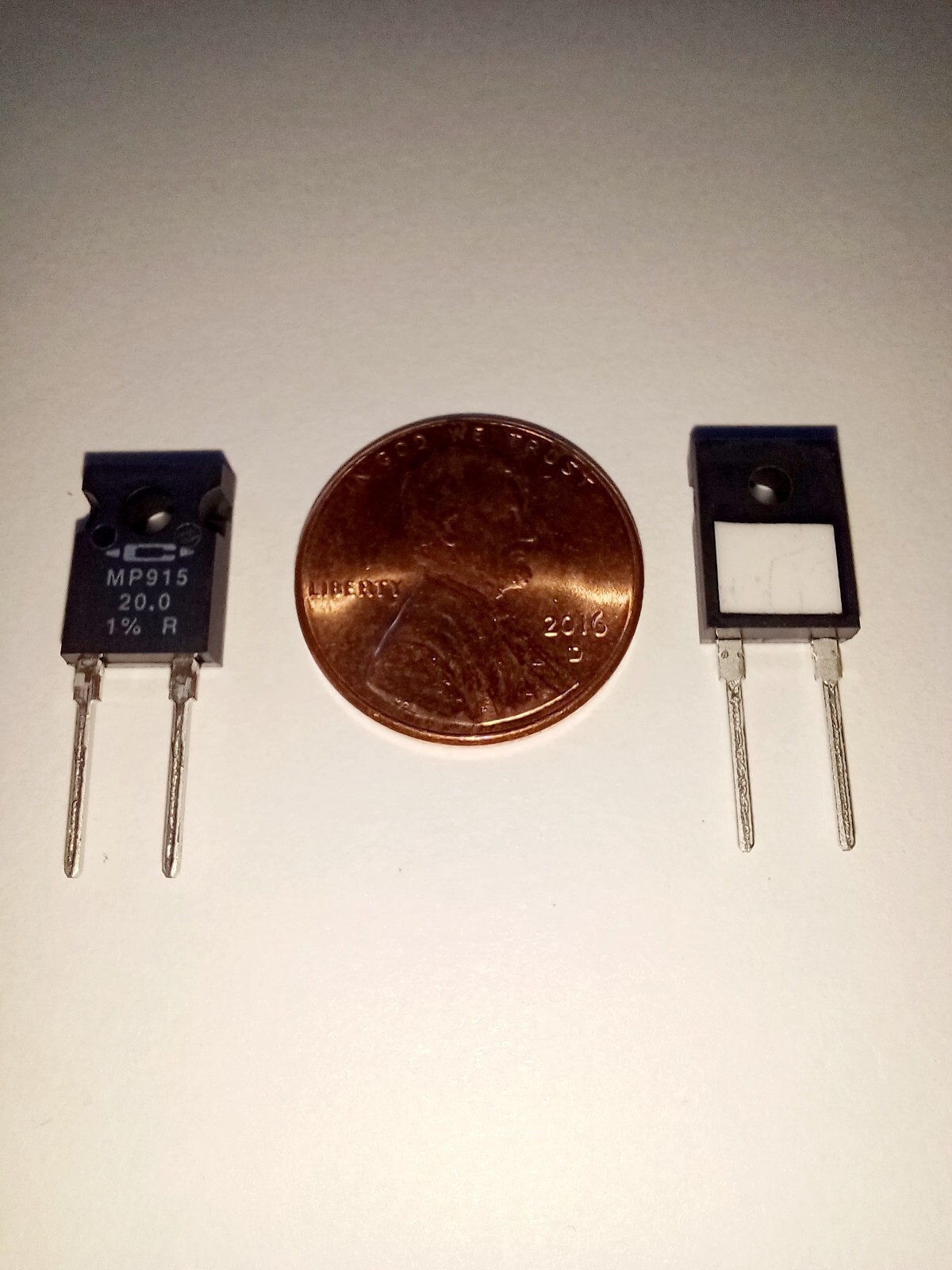 Lot of 5* Caddock 15 Watt Thick Film Resistor 20 Ohm MP915-20.0-1% TO-126-2
