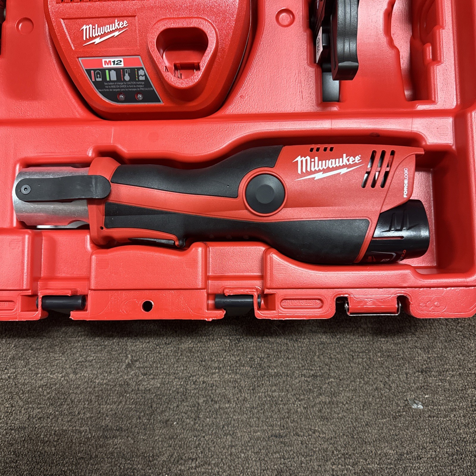 Milwaukee Tool 2473-22 M12 Force Logic Press Tool Kit W/Jaws
