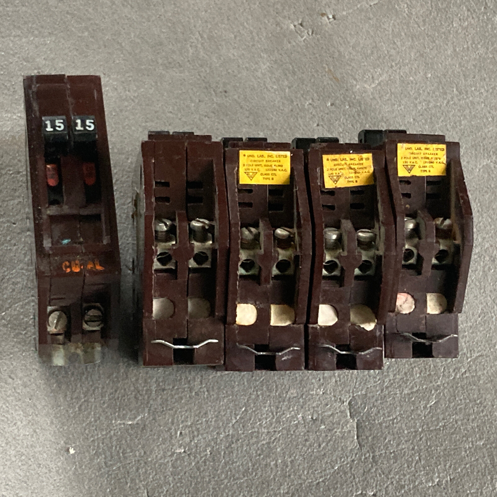 WADSWORTH B1515 A1515 TWIN BREAKER 1-POLE 15A & 1- POLE 15A WA1515