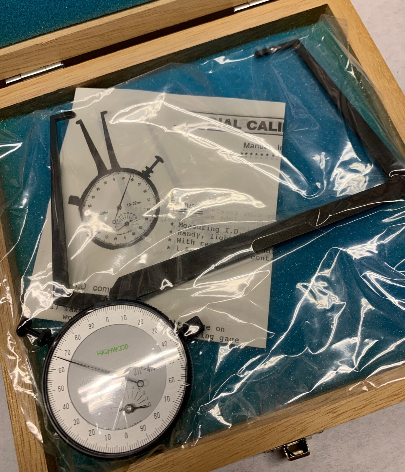 HIGHWOOD 3.250-4.250″ Dial Caliper – No. B0-9E – 0.001″ GRADS. – NEW IN BOX