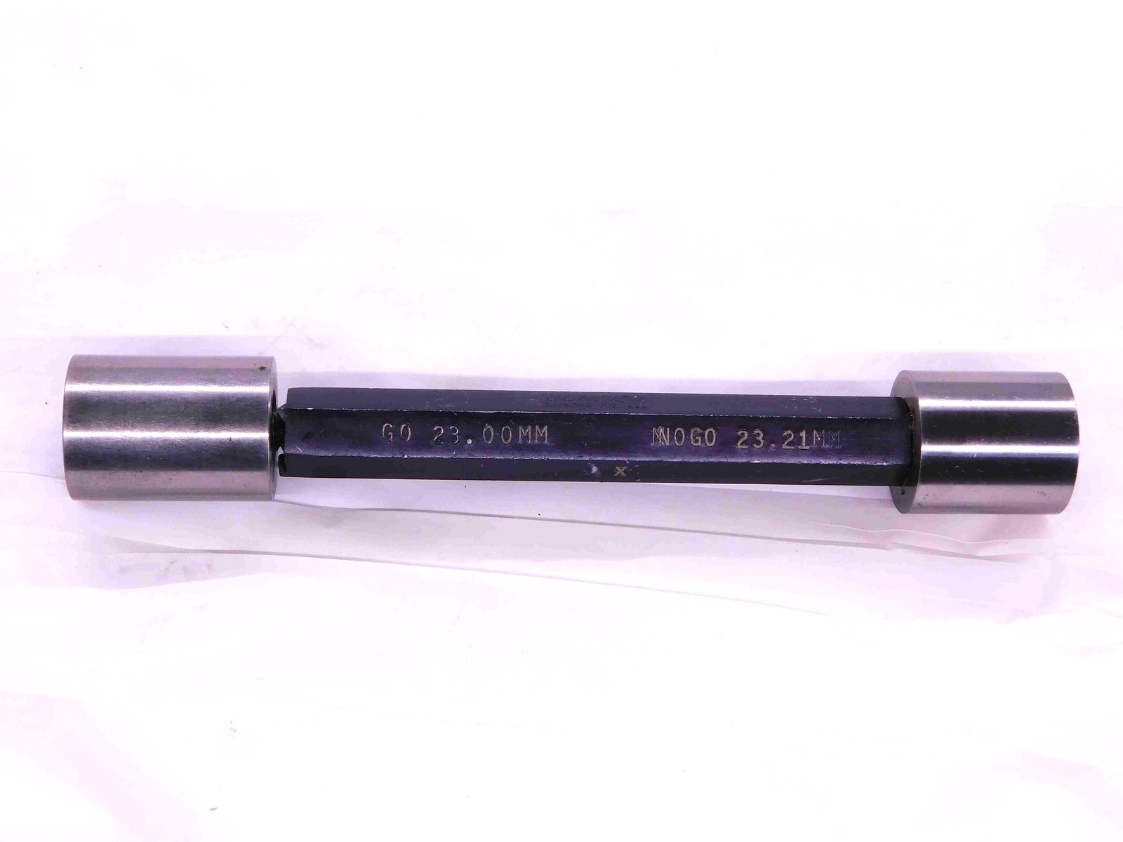 23.000 & 23.210 CL X METRIC PIN PLUG GAGE GO NO GO ONSIZE 23 .9055 23.00 23.21