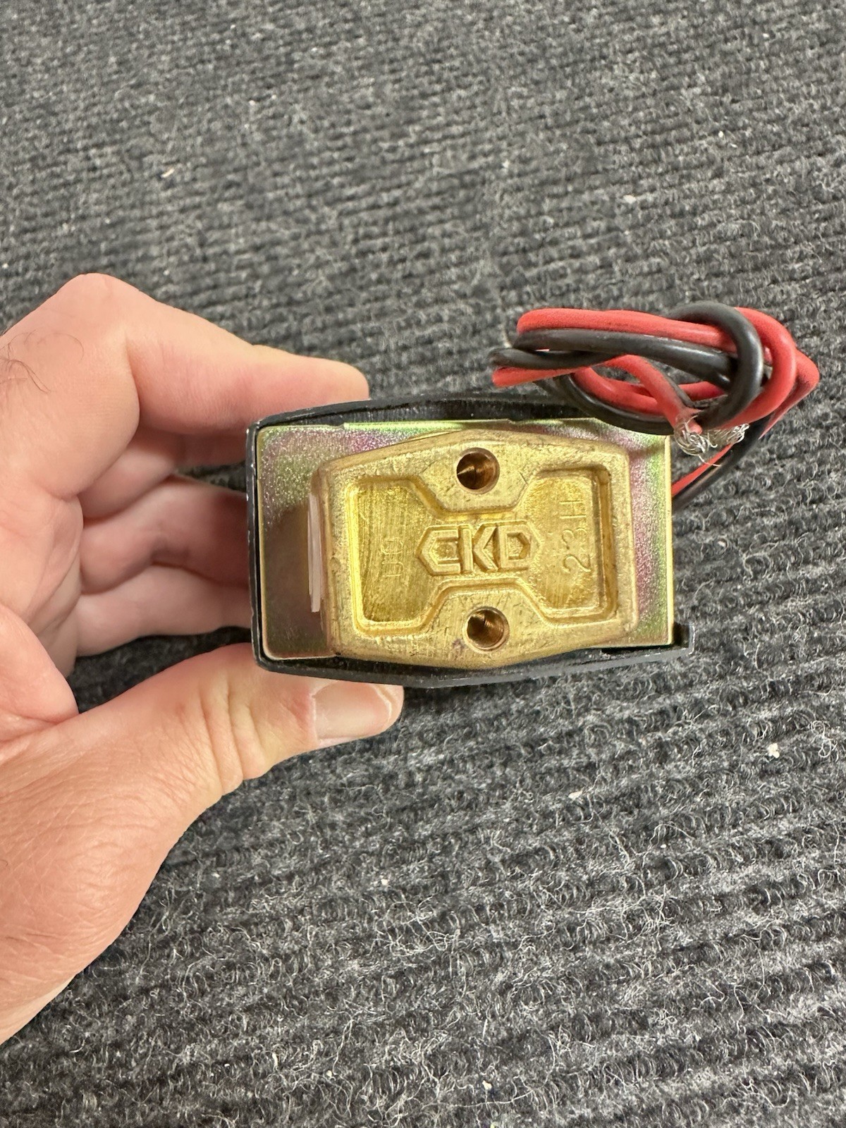 New CKD AG41-02-2 Solenoid Valve DC24V Free Shipping