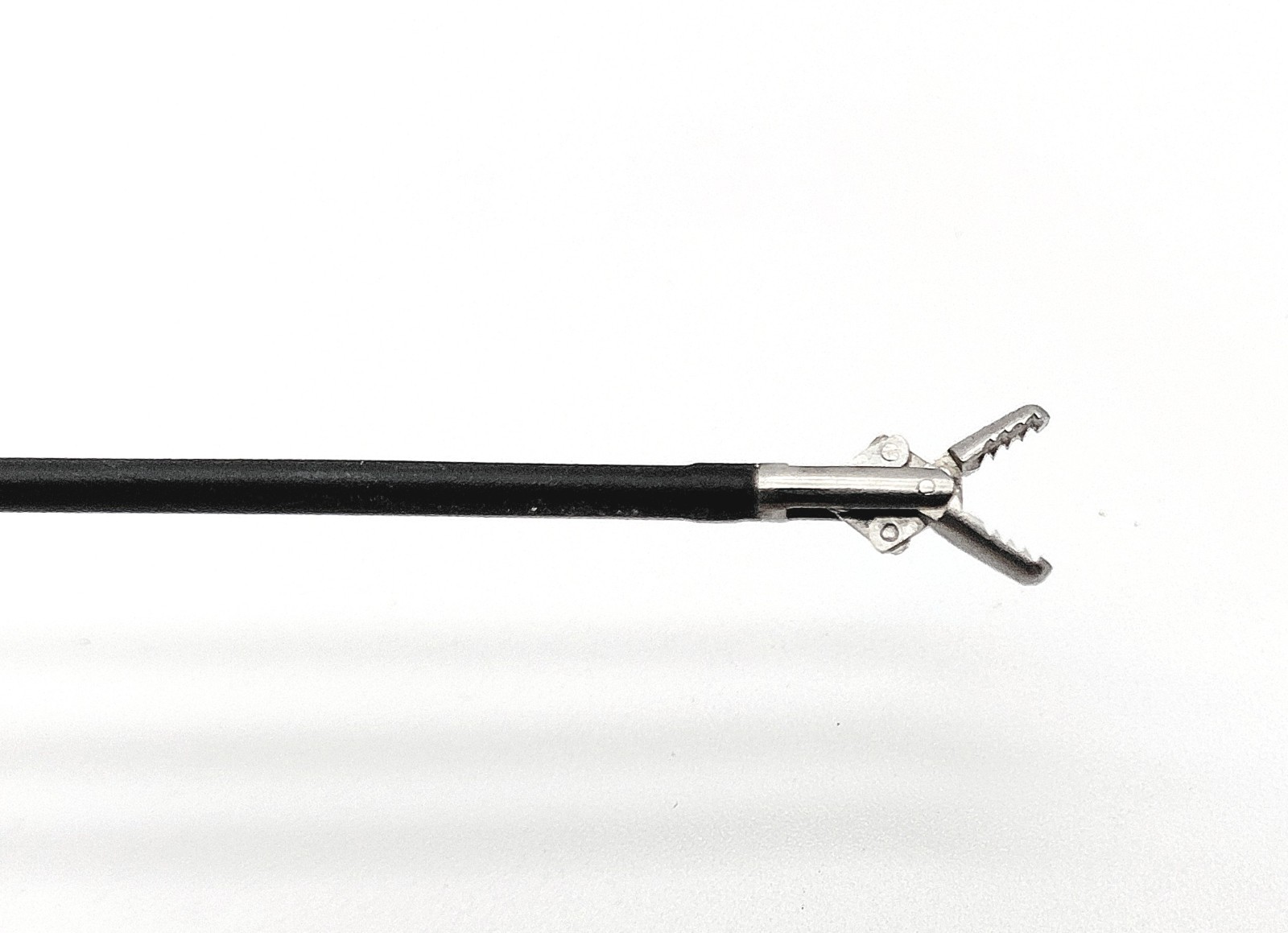 Olympus A4618 Flexible Grasper Forceps, Endoscopy Hysteroscopy 7 French x 365mm